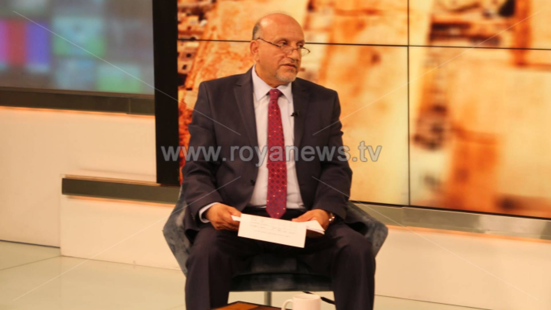 الدكتور حكمت ابو الفول امين عام وزارة الصحة