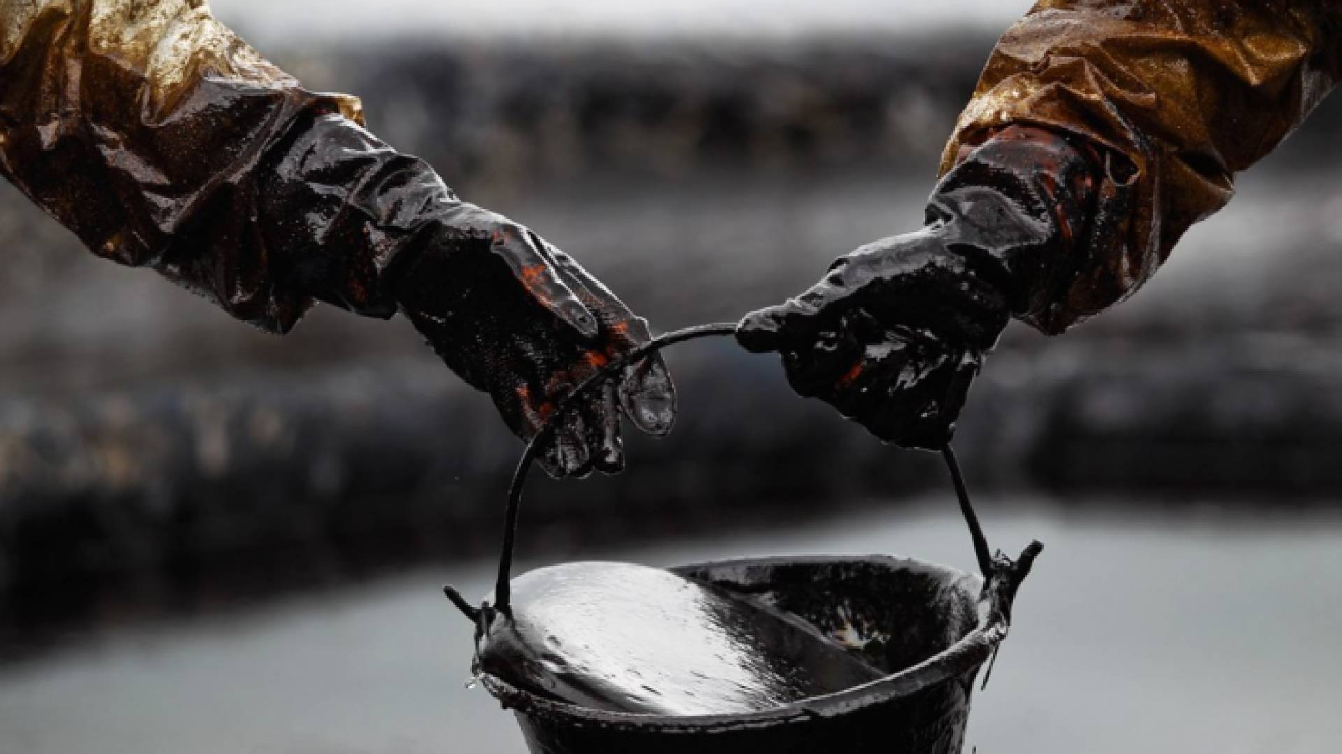 النفط الخام - ارشيفية