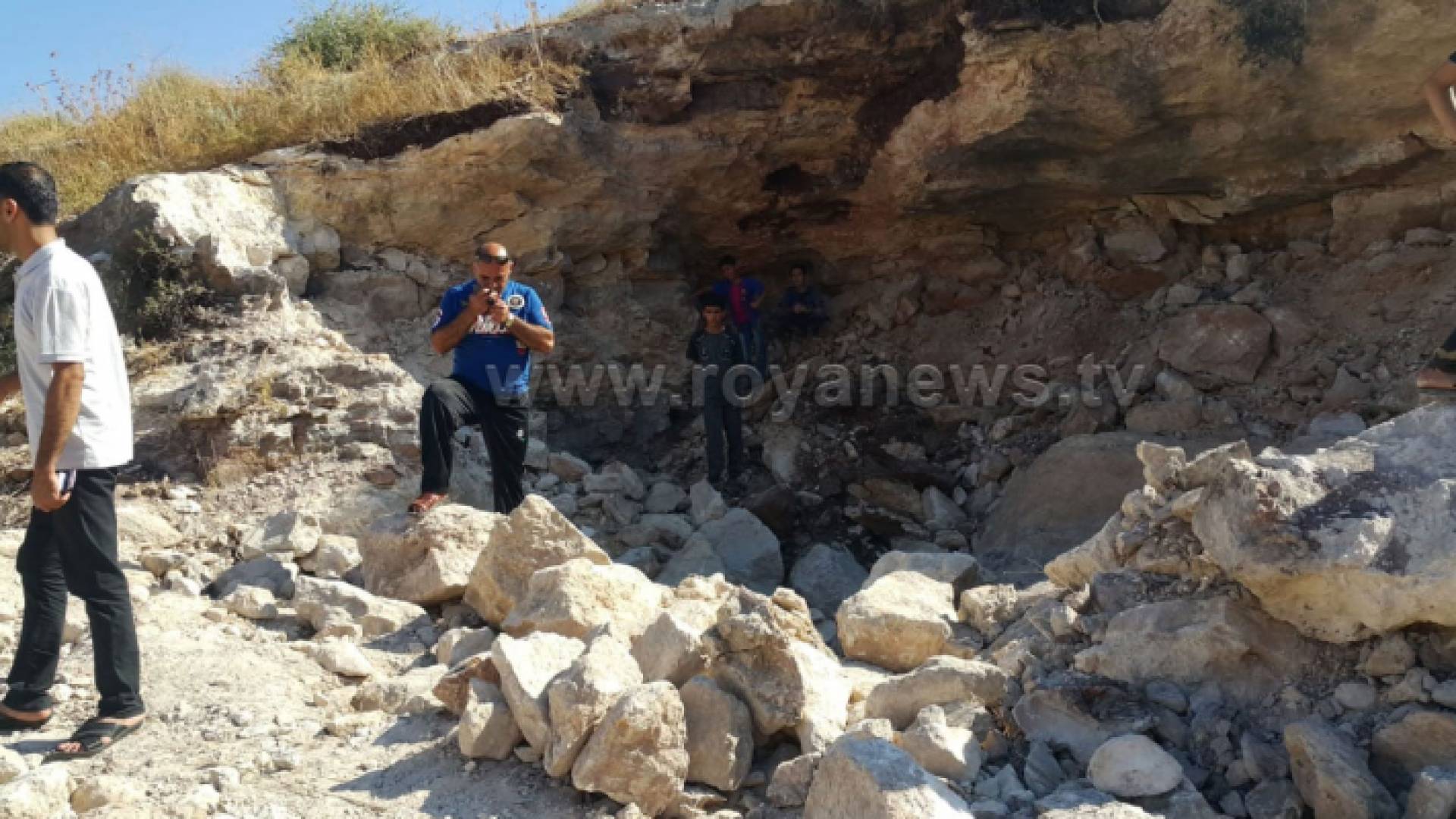 صورة من بلدة دير السعنه للتعامل مع مخلفات الأمن الداخلي