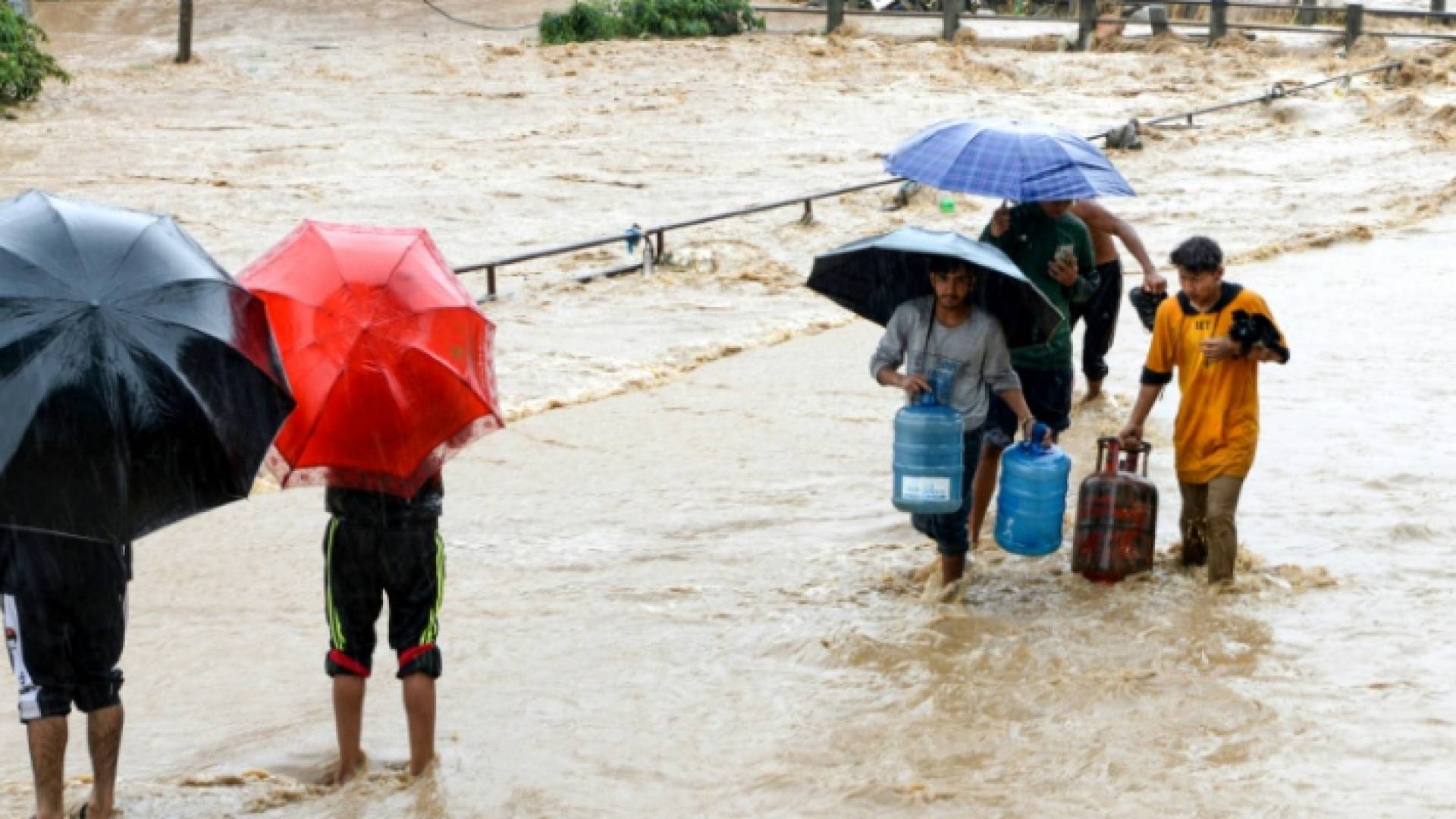 مصرع 50 شخصا على الأقل جراء أمطار موسمية في النيبال