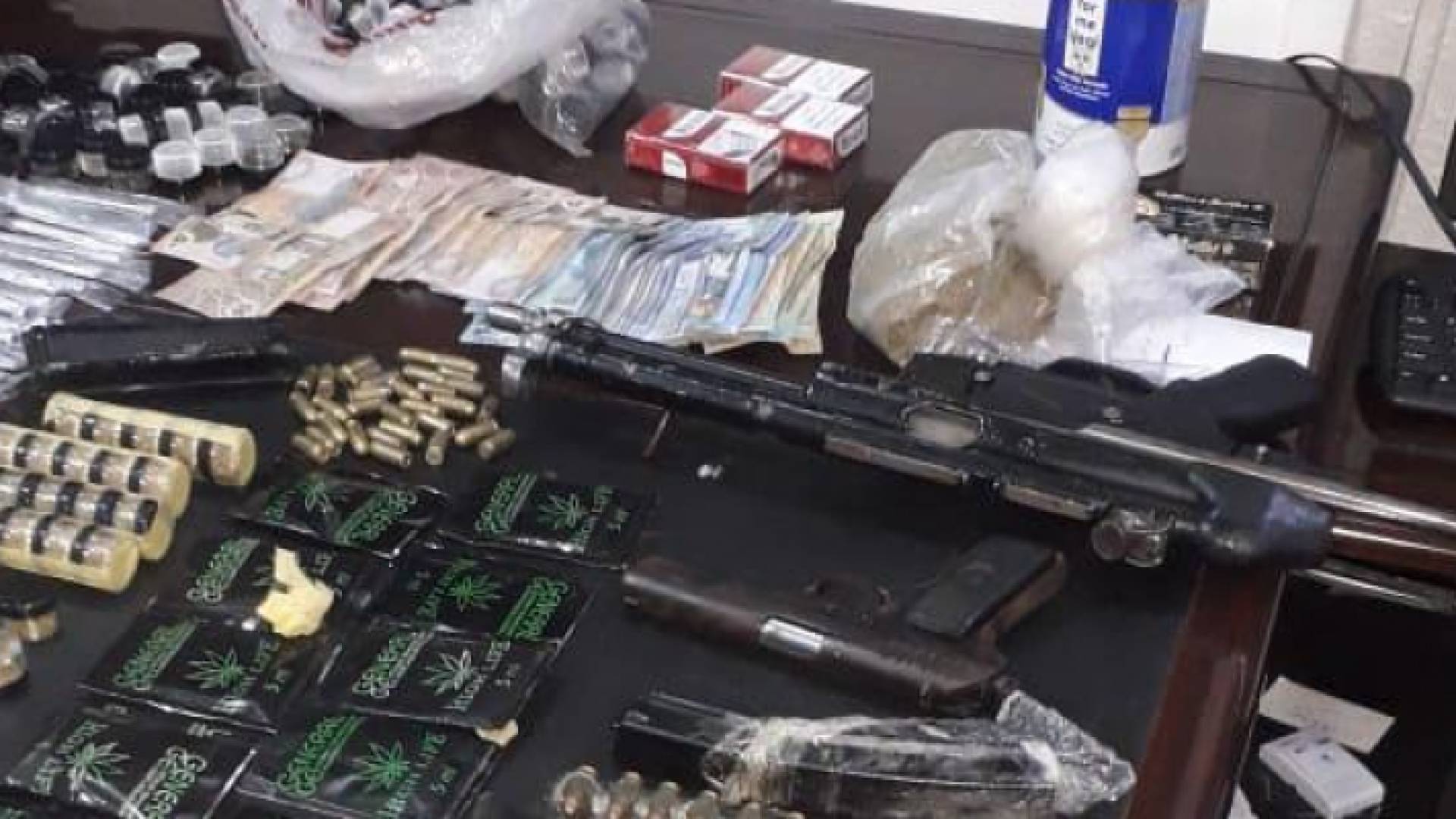 جانب من المضبوطات