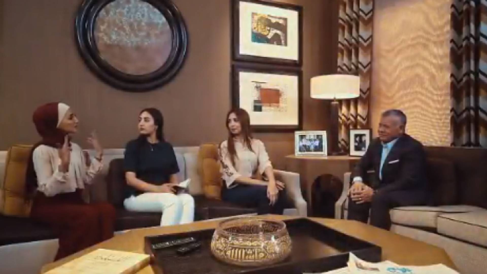 جانب من المقابلة