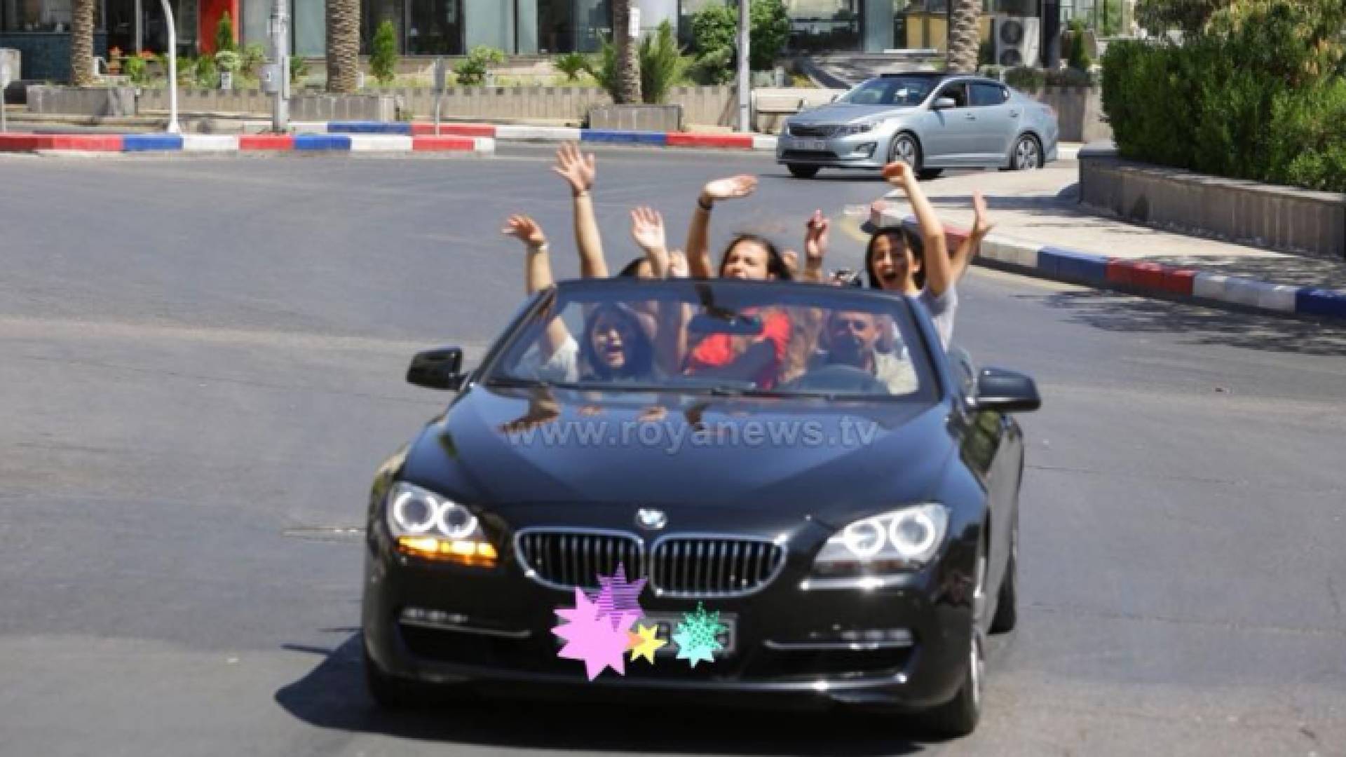 فرحة طلبة التوجيهي بعد اعلان النتائج العام الماضي - ارشيفية