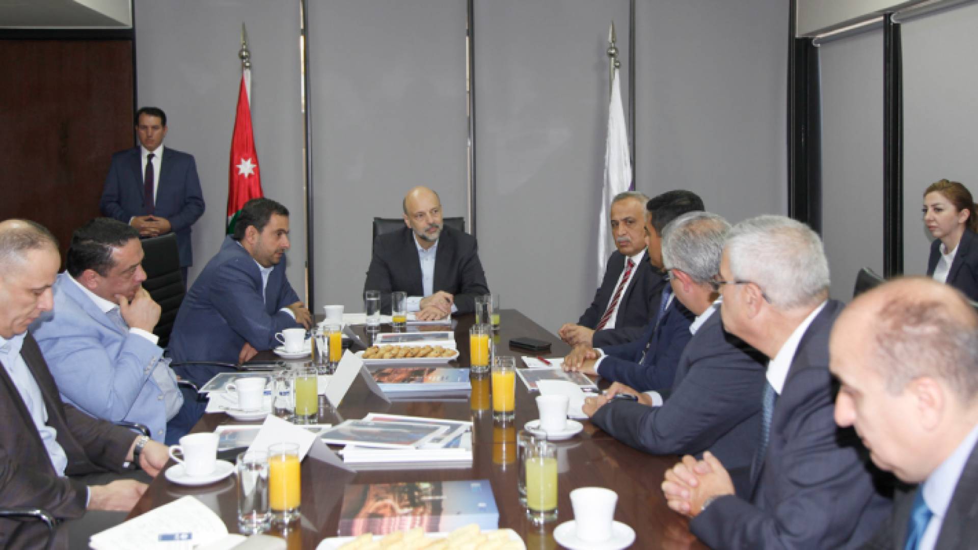 خلال الزيارة