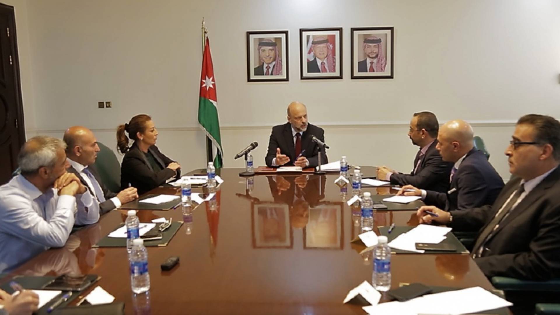 خلال اللقاء