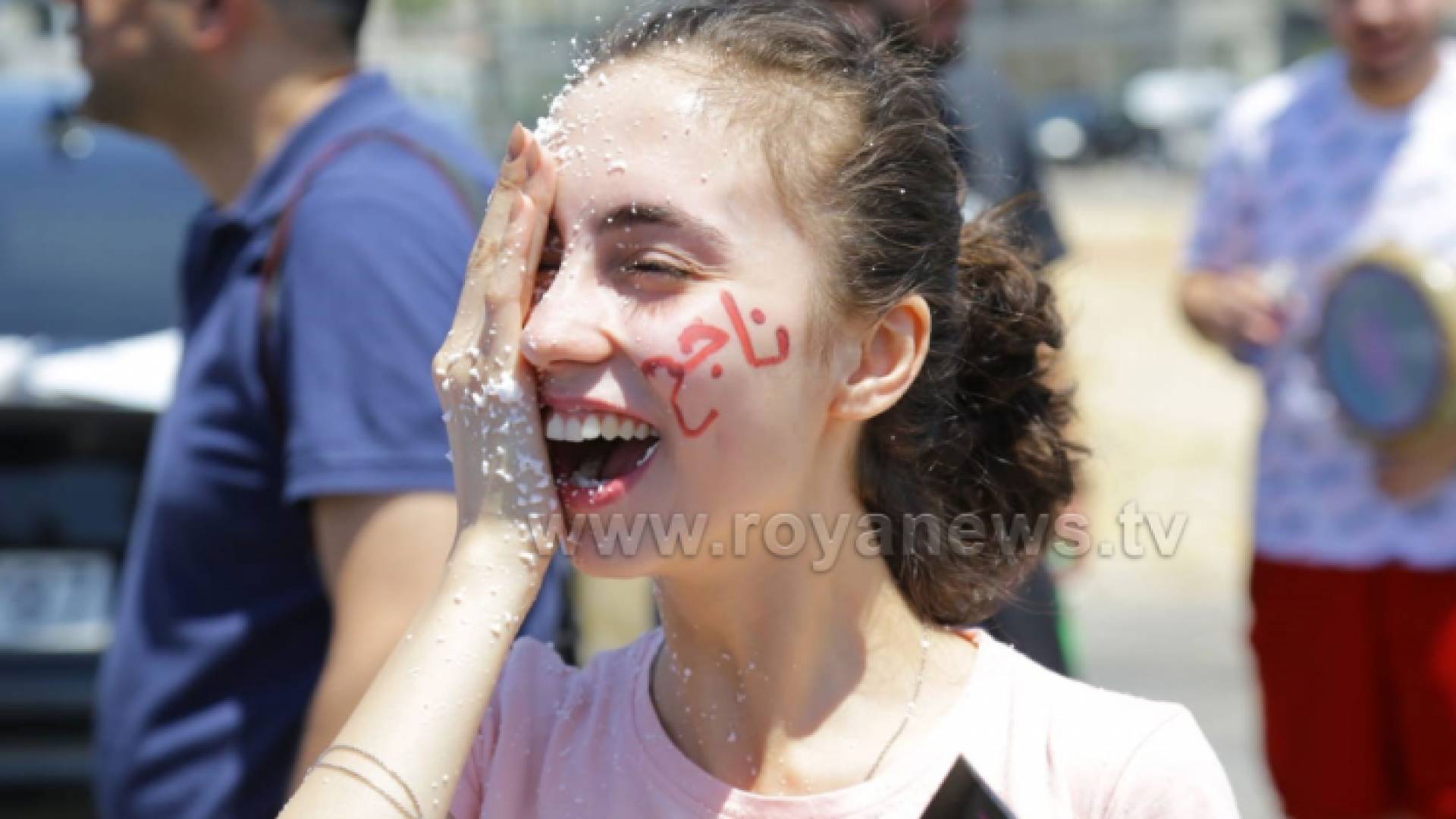 جانب من احتفالات الطلاب