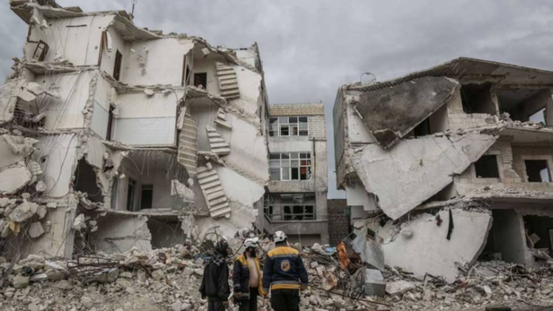 من القصف على إدلب ومحيطها