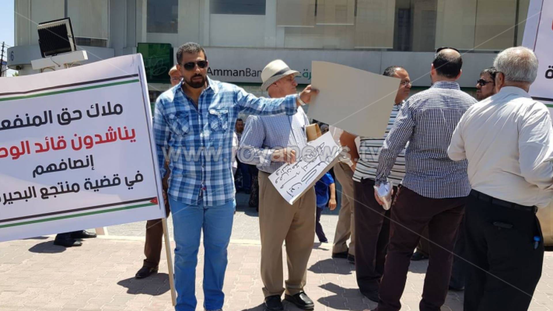 مساهمون يطالبون بضمان حقوقهم وقيمة حصصهم بمنتجع البحيرة