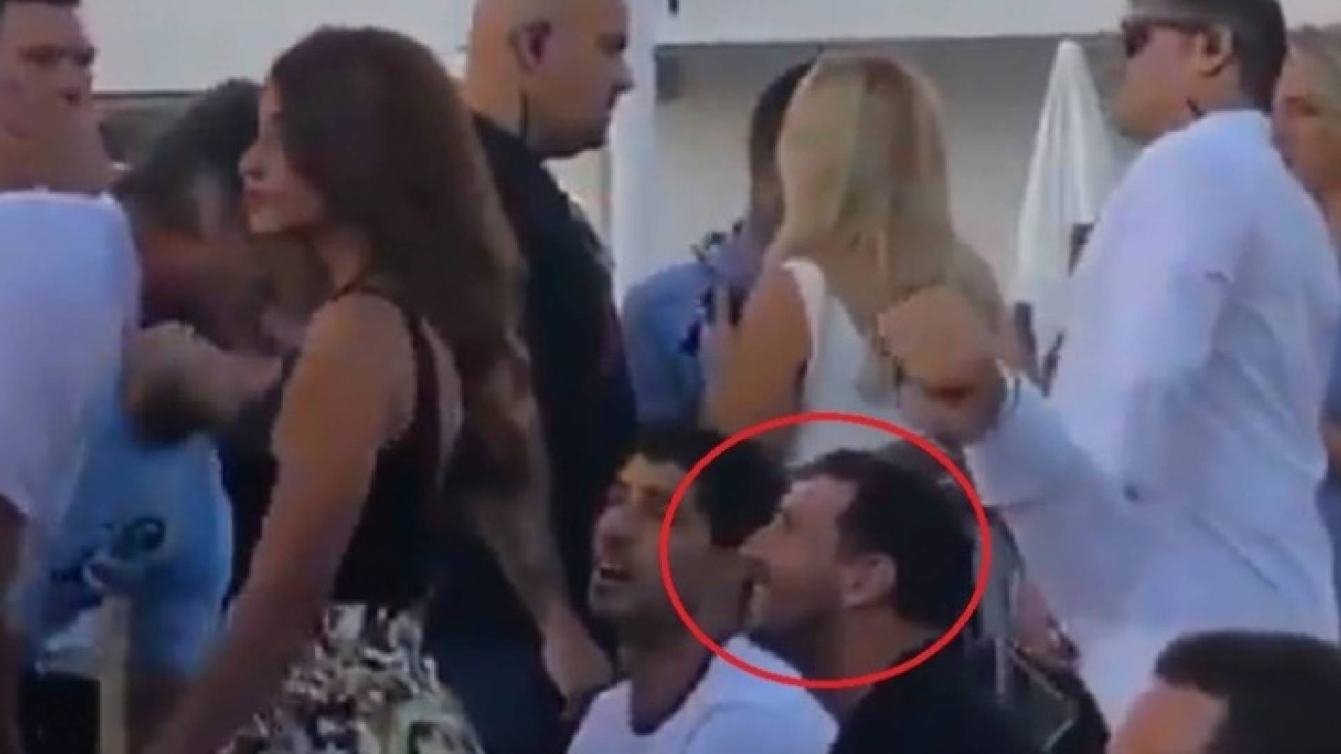 من الفيديو
