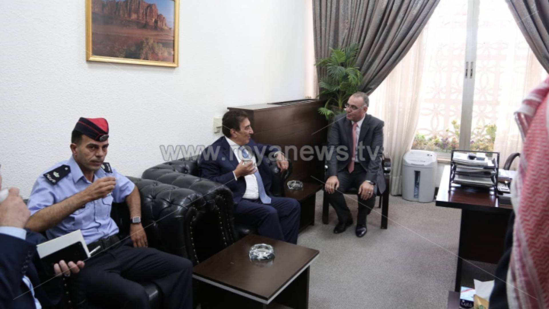 الزيود أمينا عاما للأعيان والطروانه يهنئ