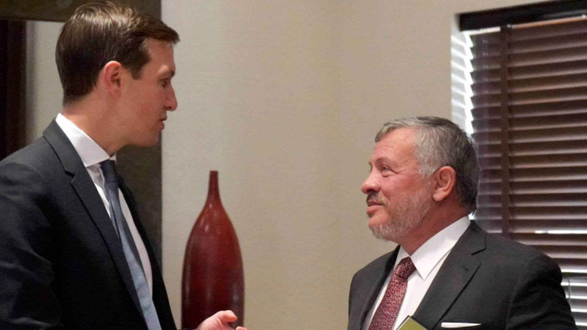 الملك يستقبل كبير مستشاري الرئيس الأمريكي