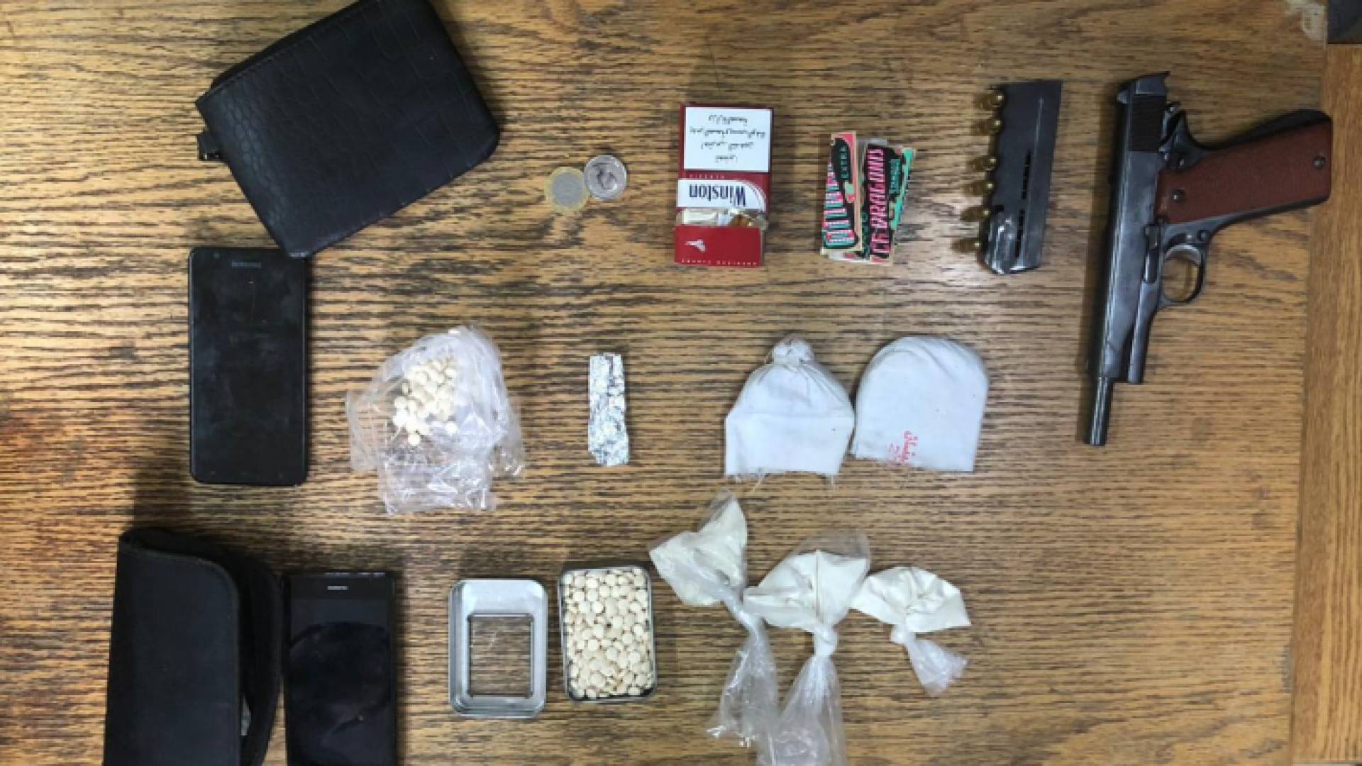 جانب من المضبوطات