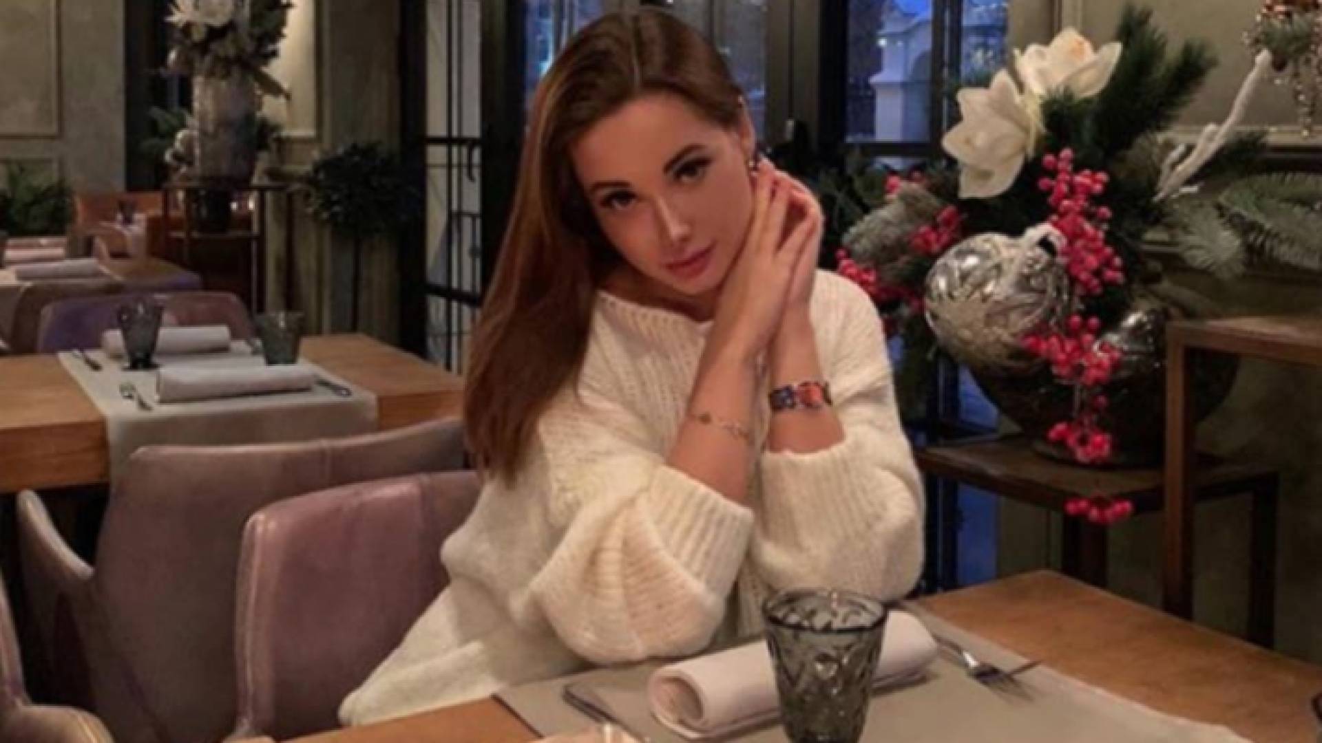 الفتاة تعد من مشاهير موقع "إنستغرام"