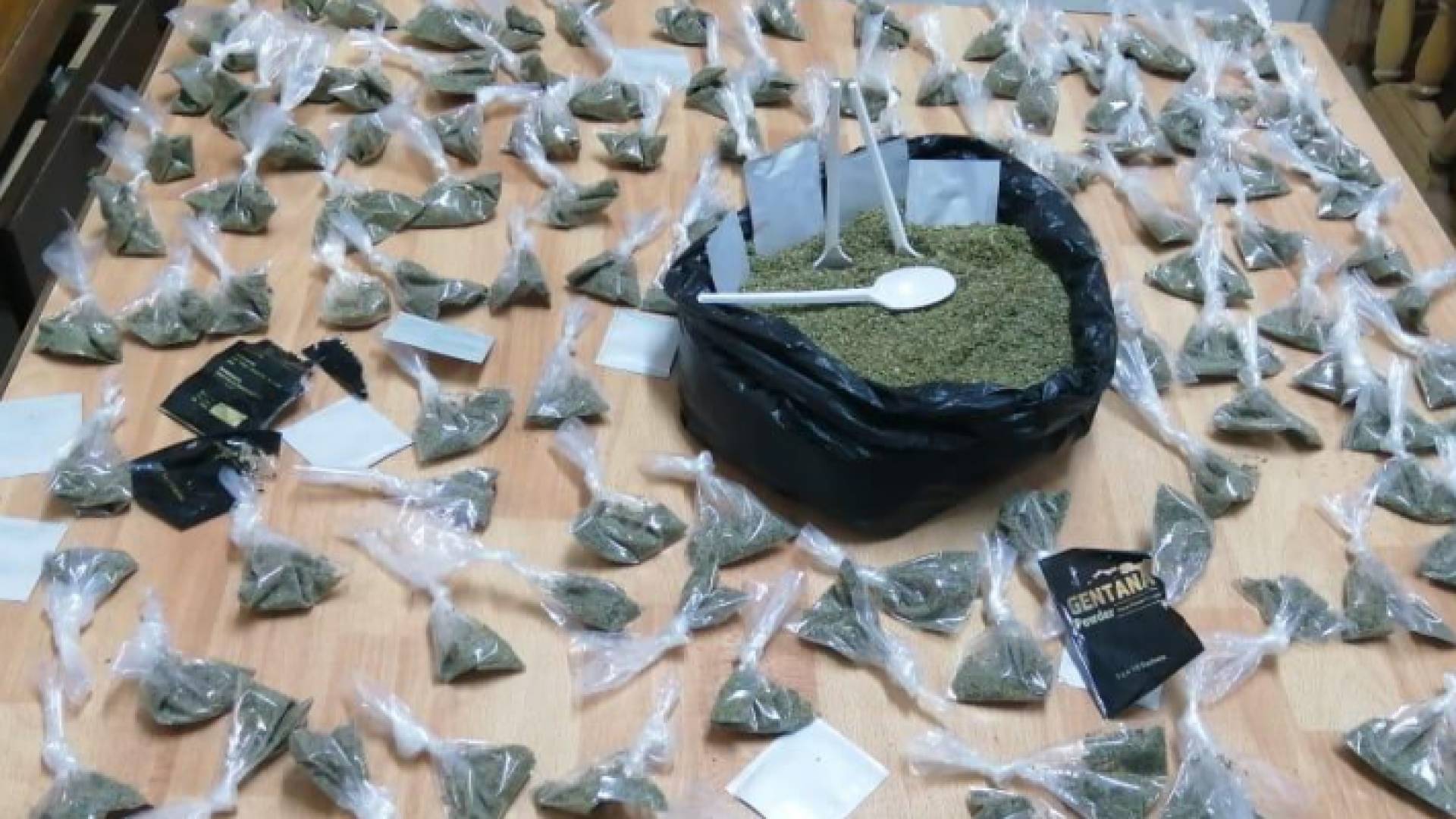 جانب من المضبوطات