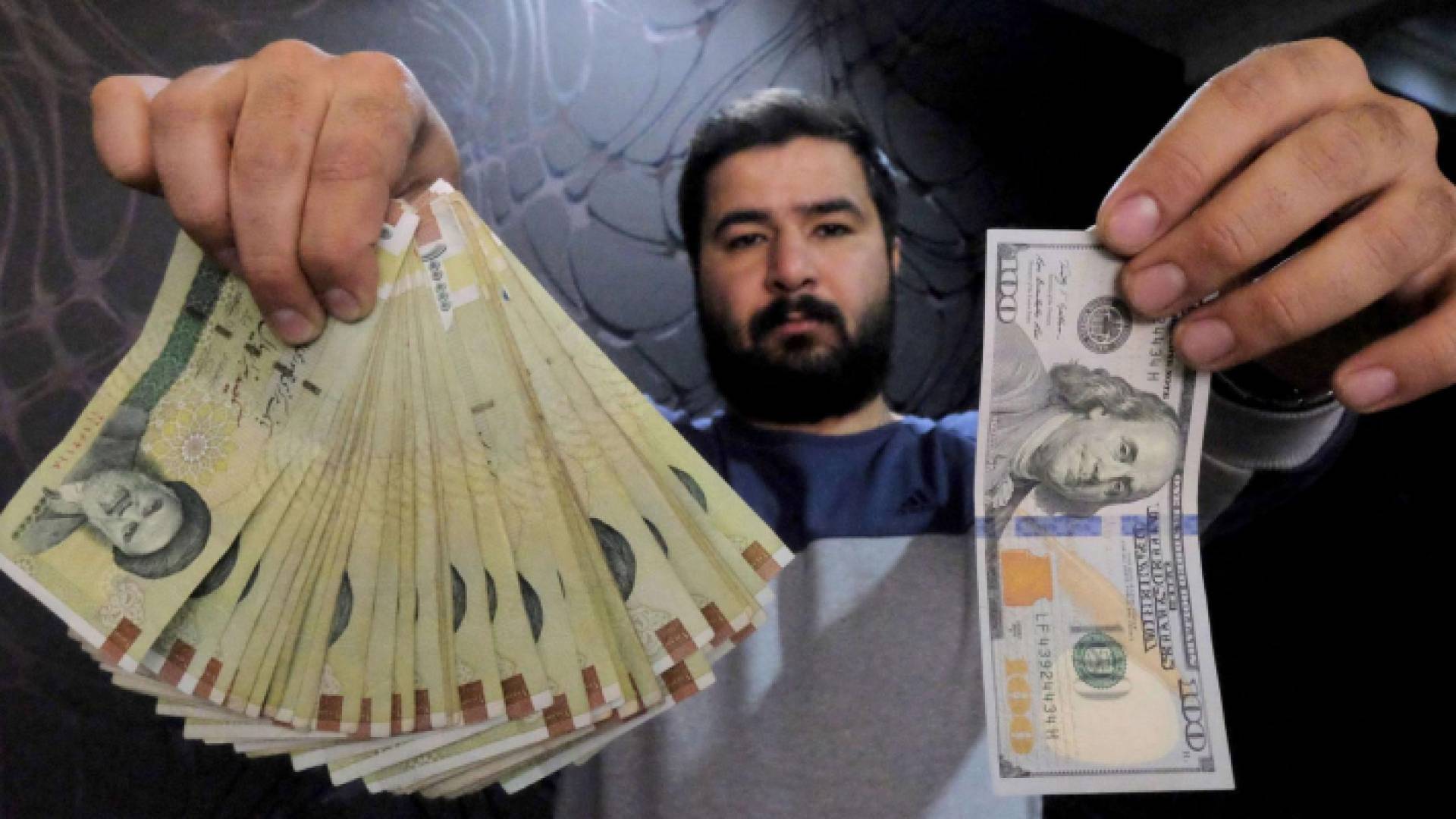 قبل 3 أعوام كان الدولار الأمريكي يساوي 37 ألف ريال إيراني