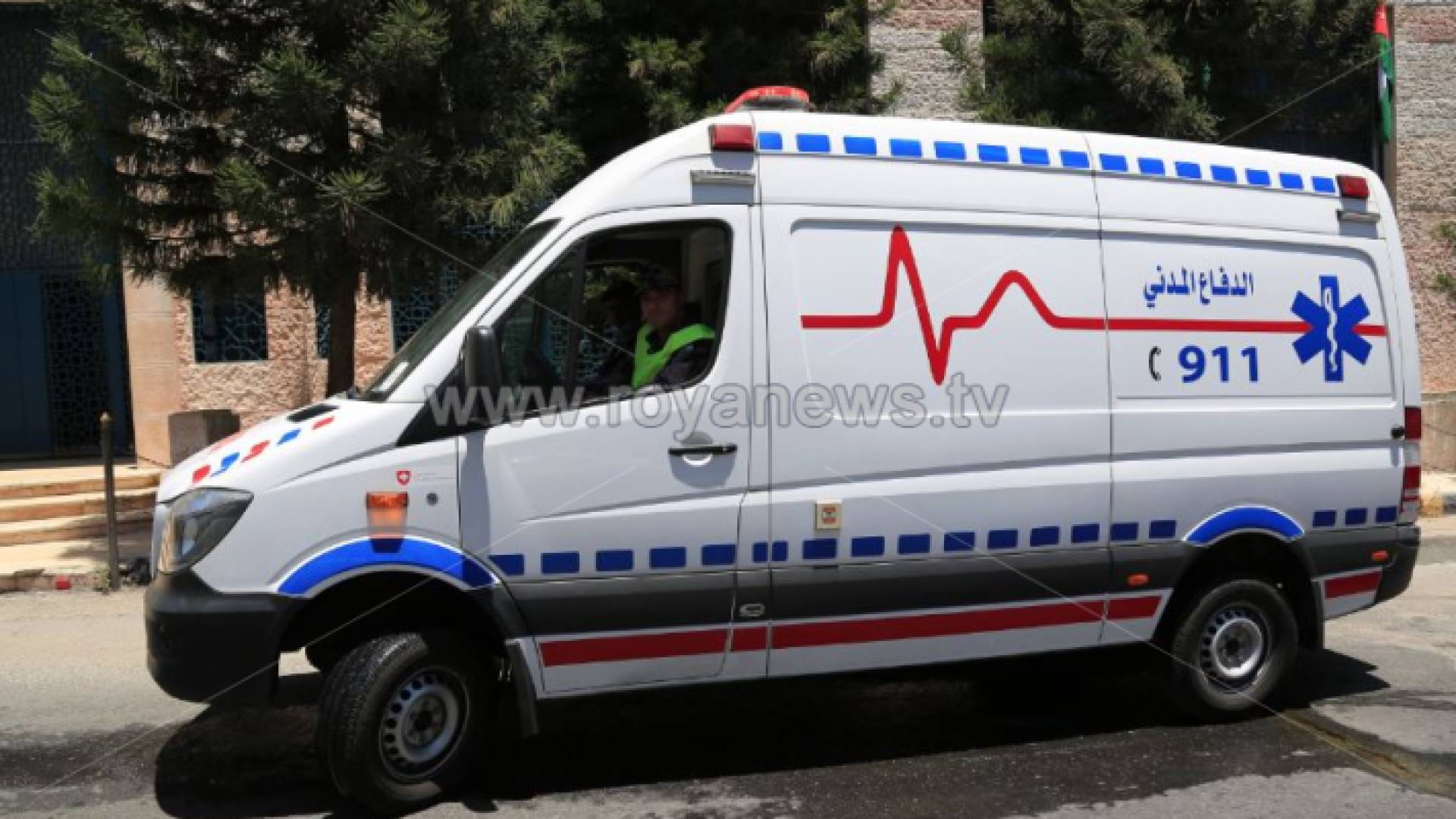 سيارة دفاع مدني