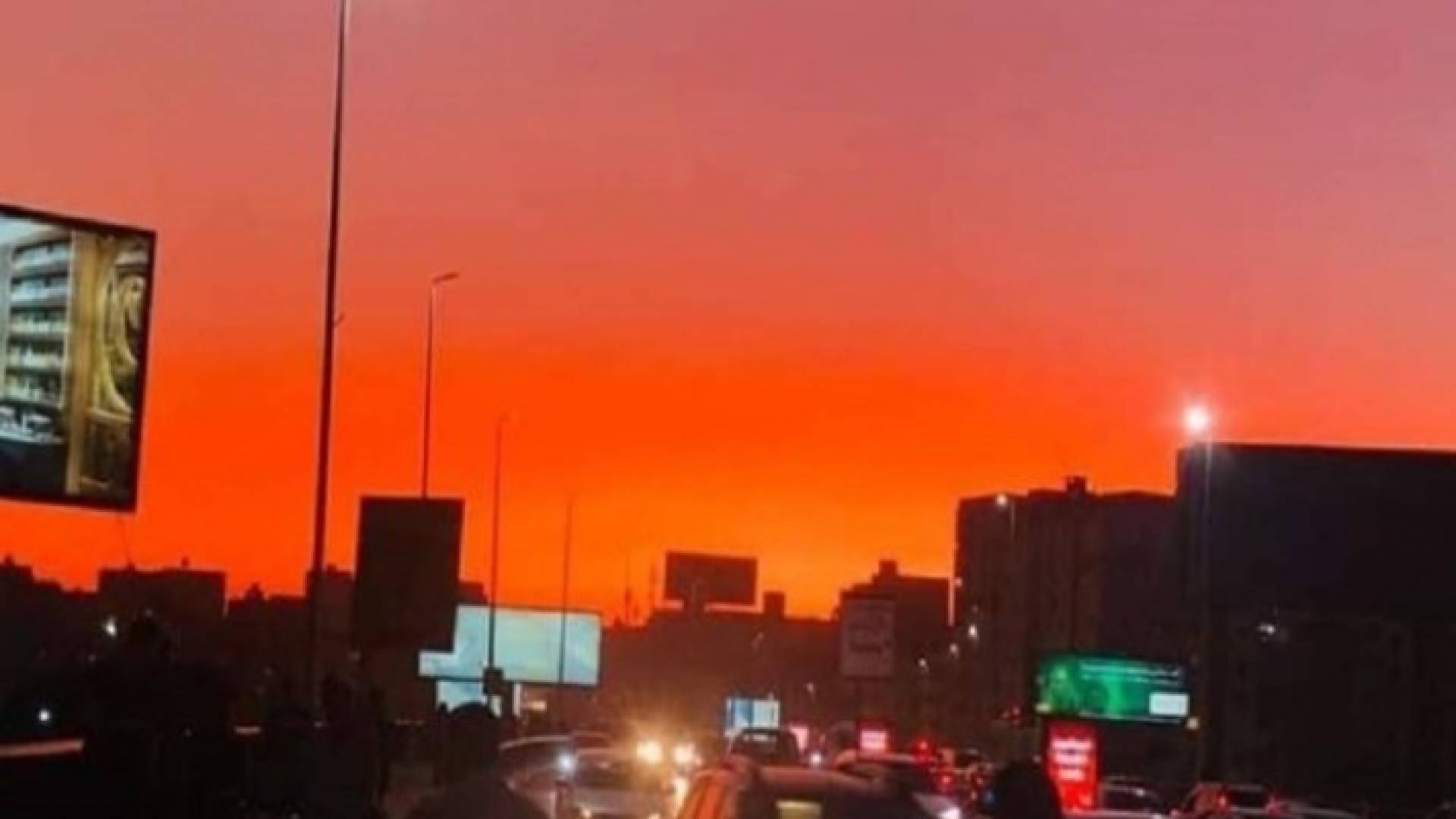 صورة لغروب الشمس من عمان - وسائل التواصل الاجتماعي