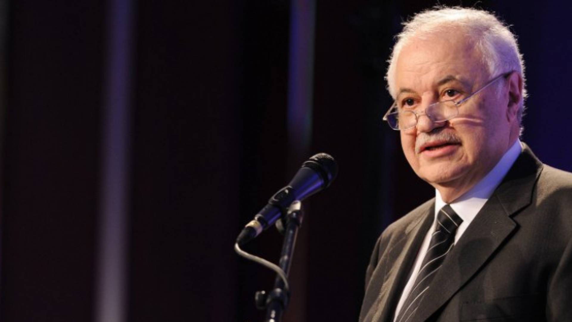 طلال أبو غزالة