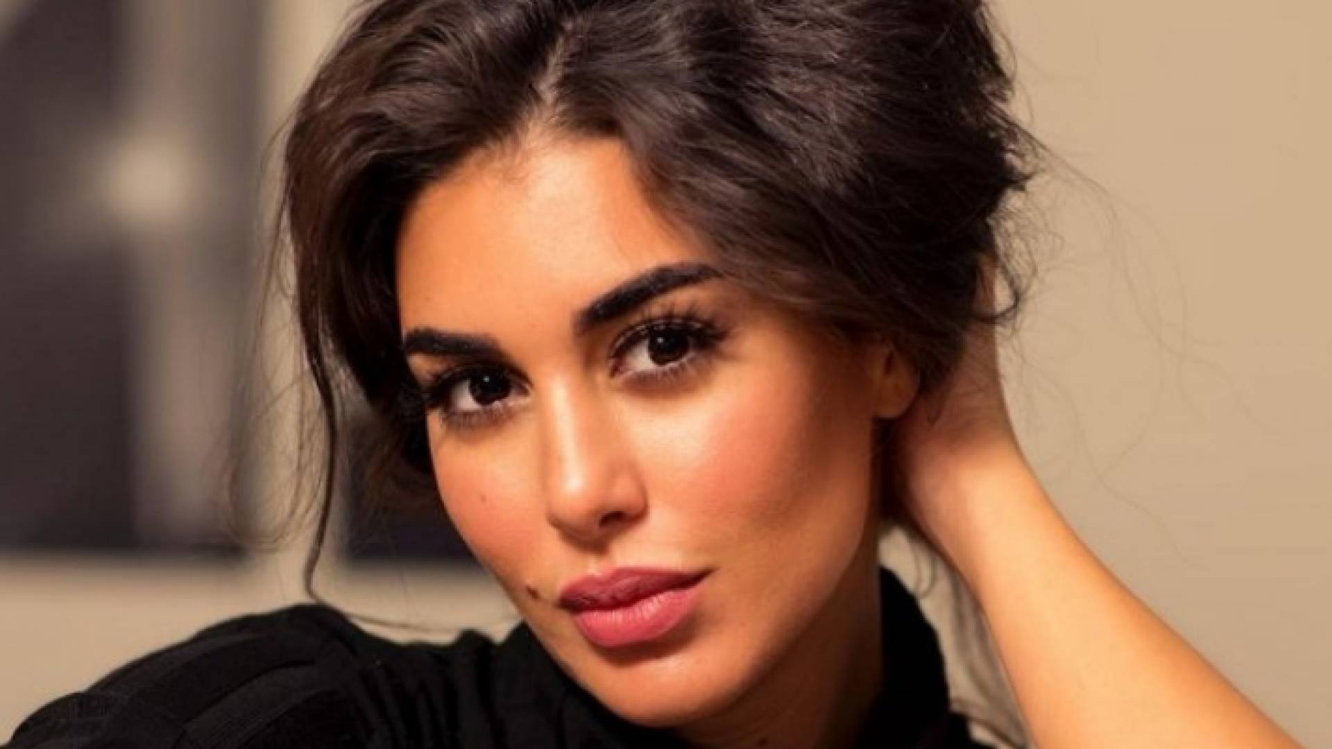 الفنانة ياسمين صبري