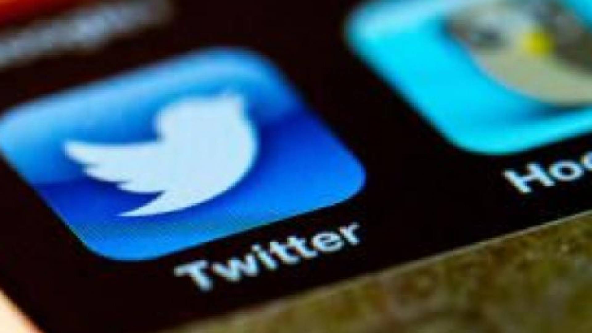 تويتر تعترف باستخدام بيانات مستخدمين لغرض الدعاية دون إذن