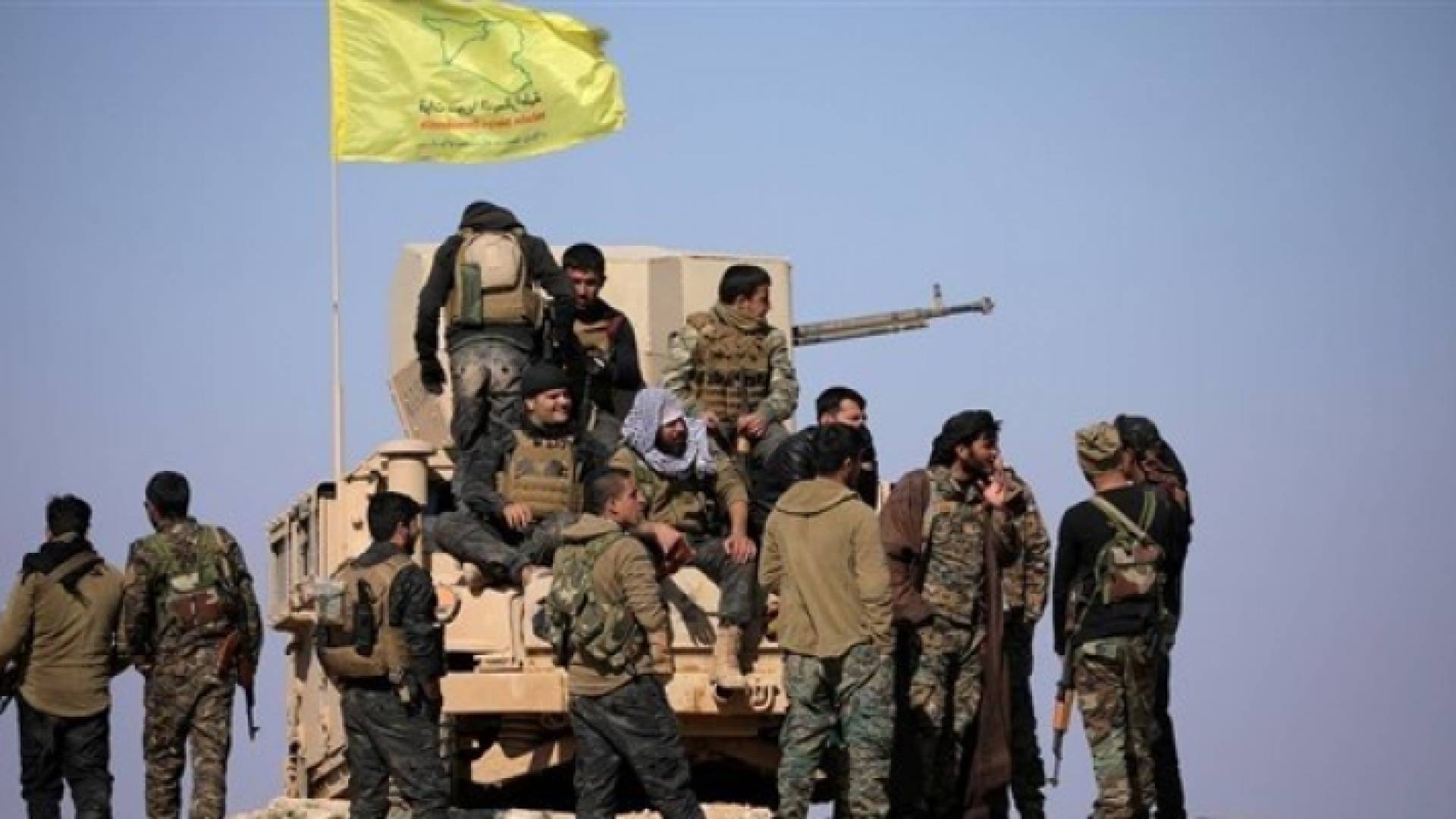 مقاتلون من قوات سوريا الديمقراطية