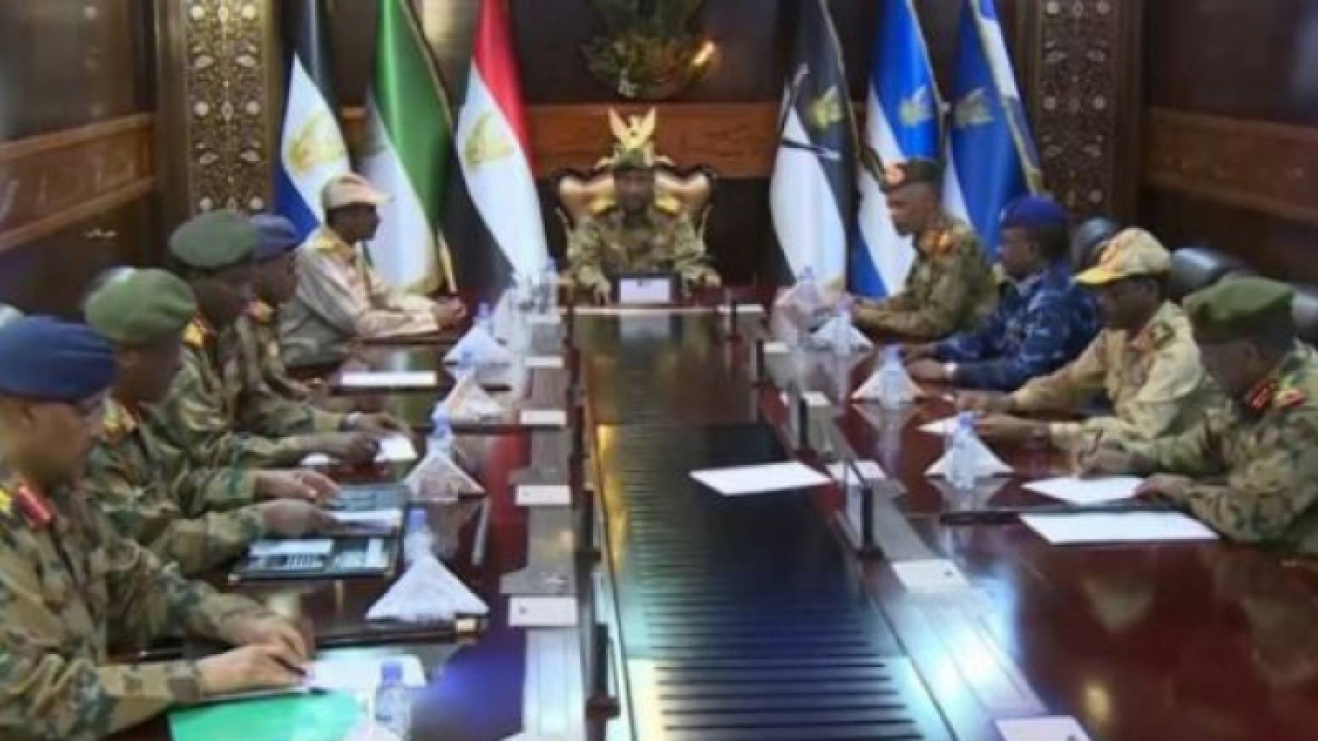 الأطراف السودانيون ملتزمون الانتقال إلى الحكم المدني