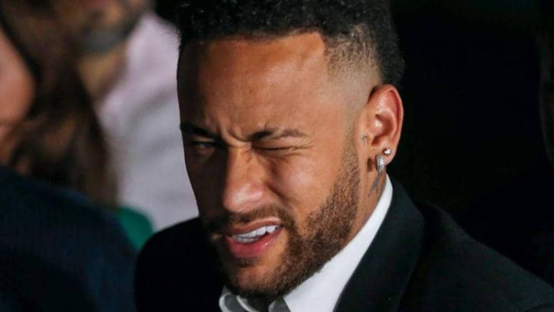 أصبح نيمار أغلى لاعب في العالم عند انتقاله إلى باريس