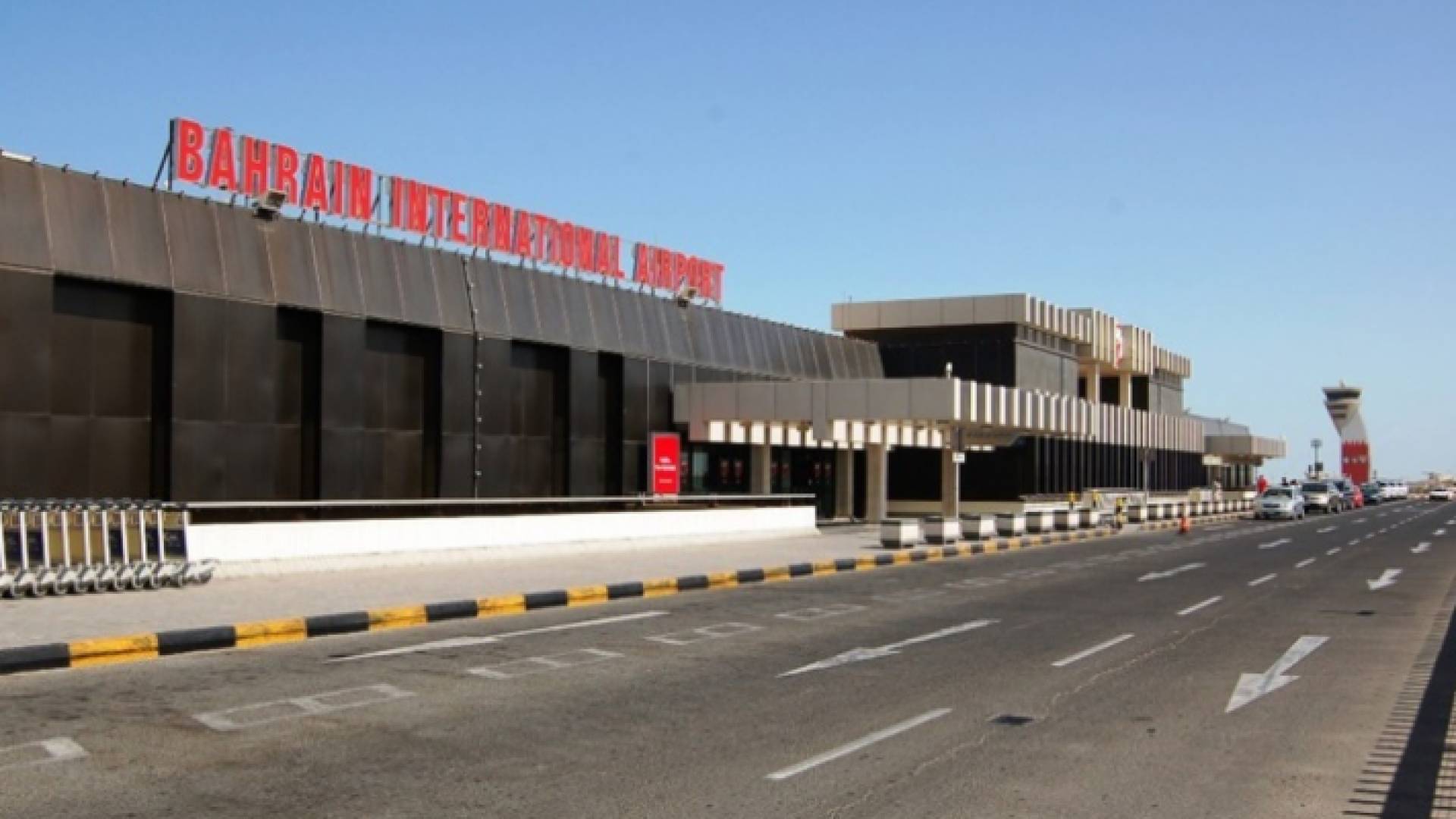 شركة مطار البحرين تعلن عن عودة جميع العمليات بالمطار إلى طبيعتها بعد الاغلاق المؤقت