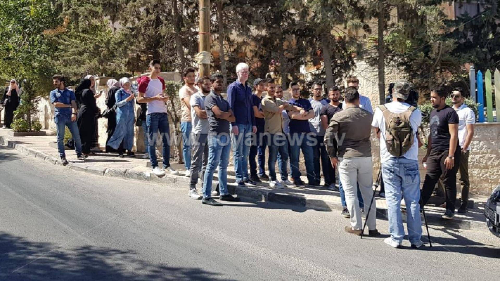 طلبة الشامل امام وزارة التعليم العالي