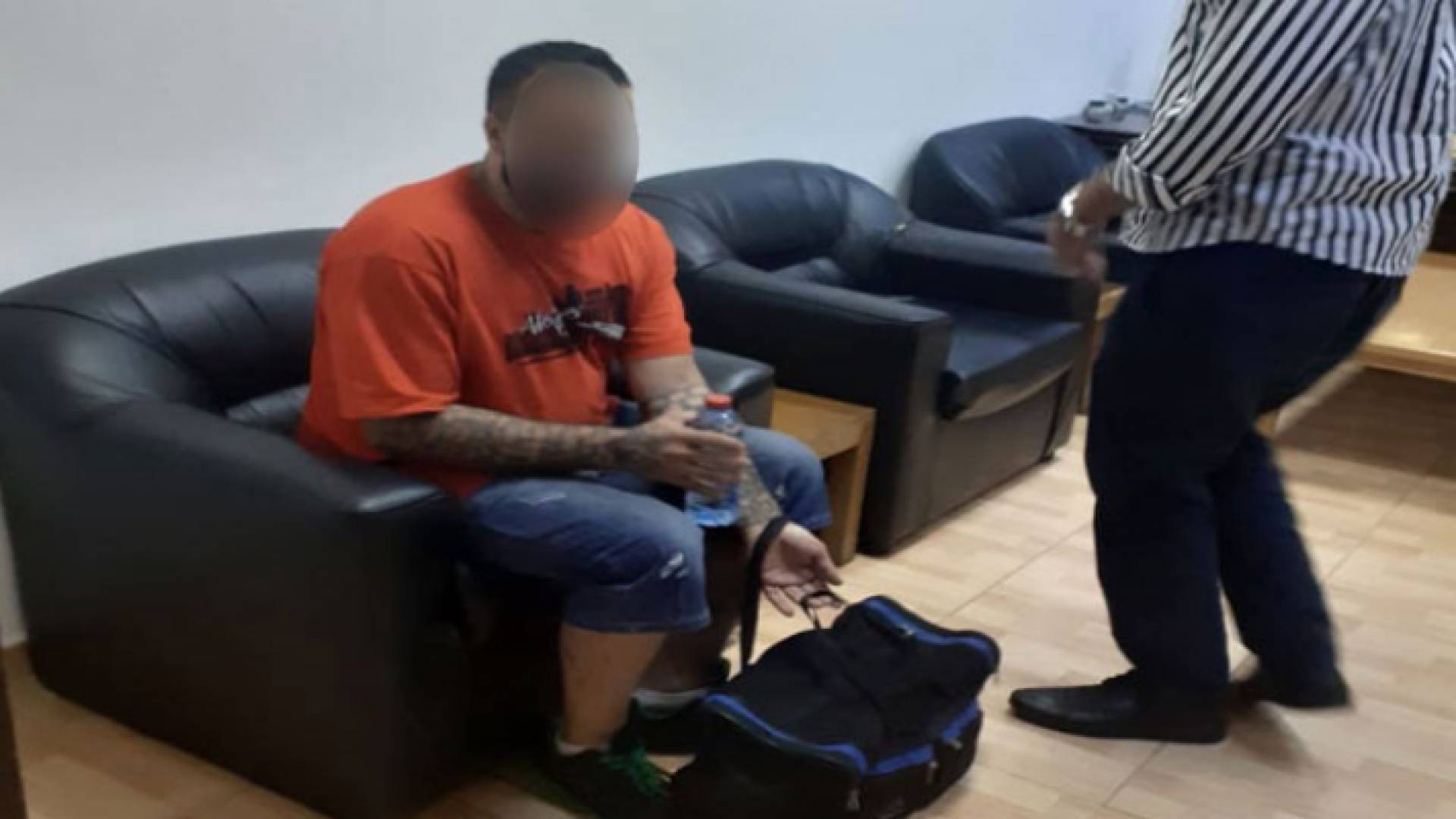 صورة مطلق النار