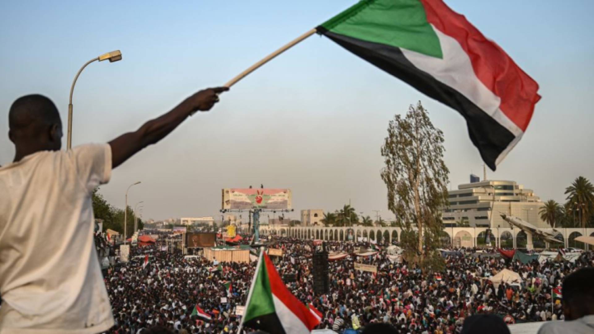 الصورة من الاحتجاجات في السودان - ارشيفية