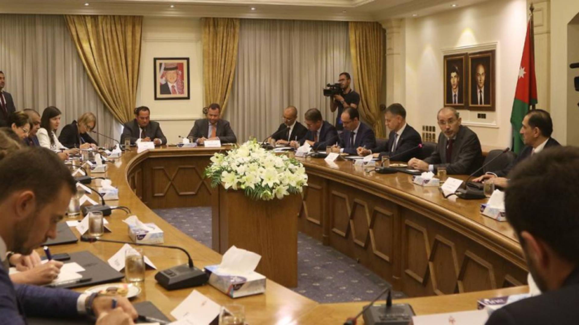 الصورة خلال اللقاء