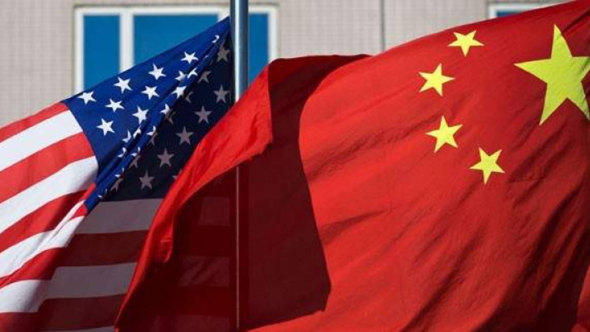 انهيار مؤشرات الأسهم الأميركية بعد تصريحات ترمب بشأن تدابير ضد الصين