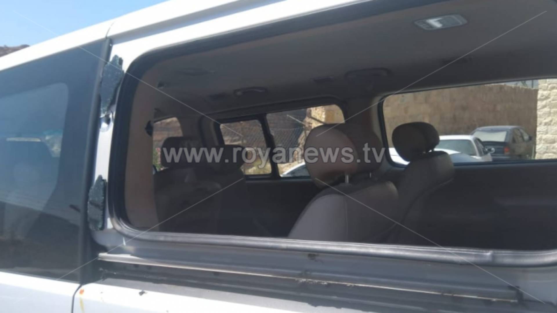 صورة للباص المعتدى عليه