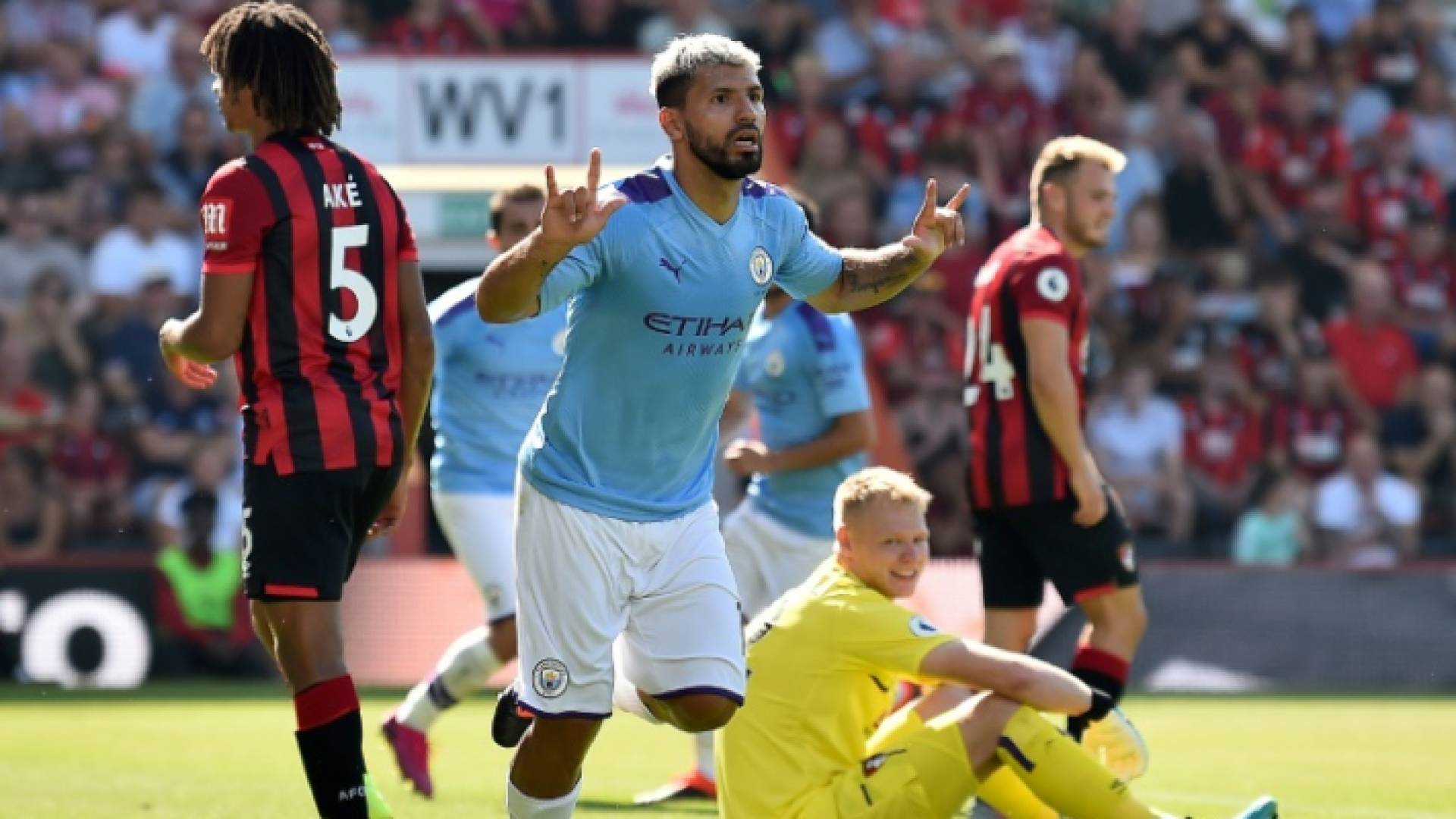 مهاجم مانشستر سيتي الارجنتيني سيرخيو اغويرو