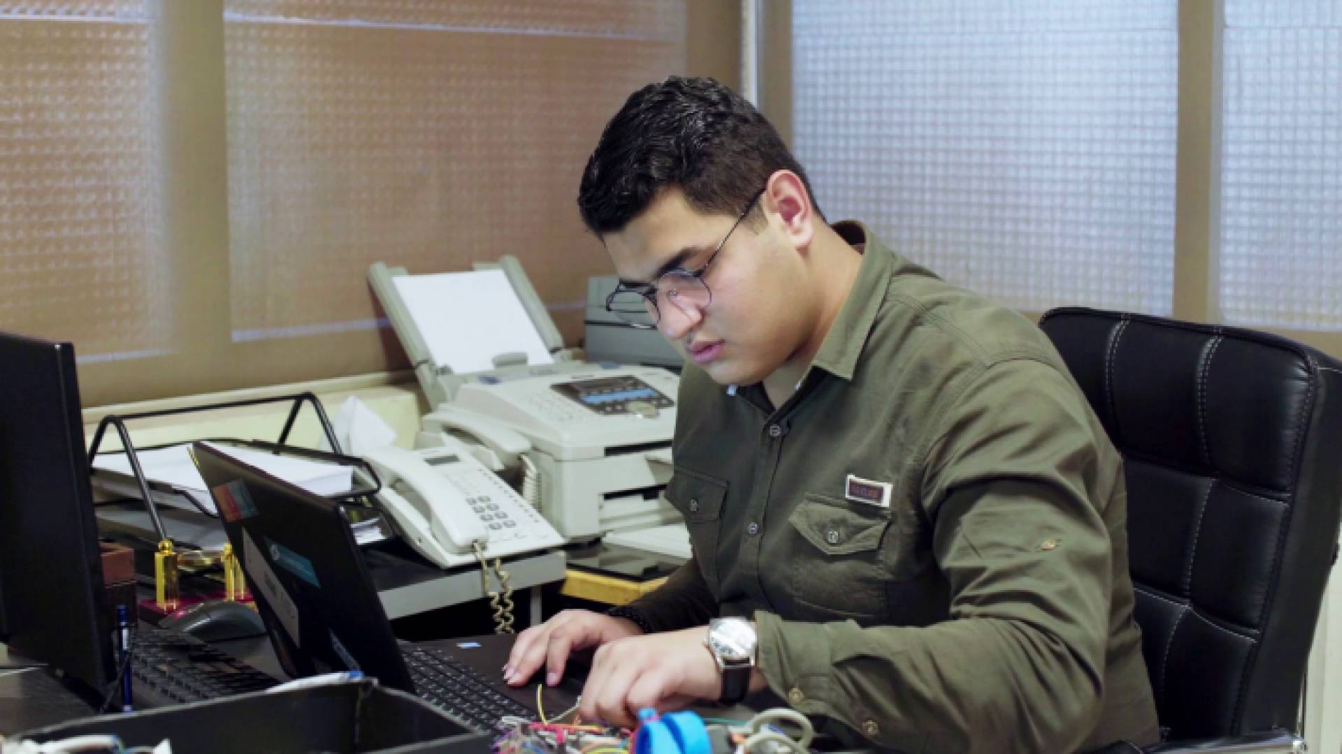 عبيدة يقول لا تفقد الأمل حتما ستجد من يدعمك في الأردن حين تعود