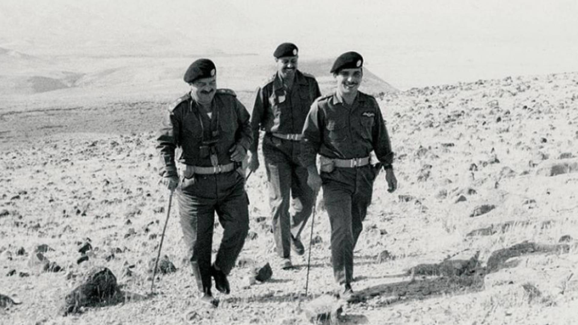 الملك حسين وخلفه زيد بن شاكر