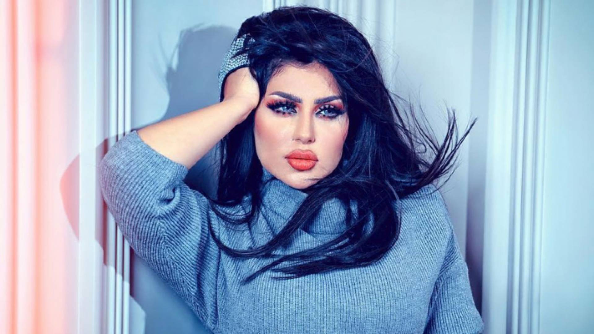 الإعلامية الكويتية حليمة بولند