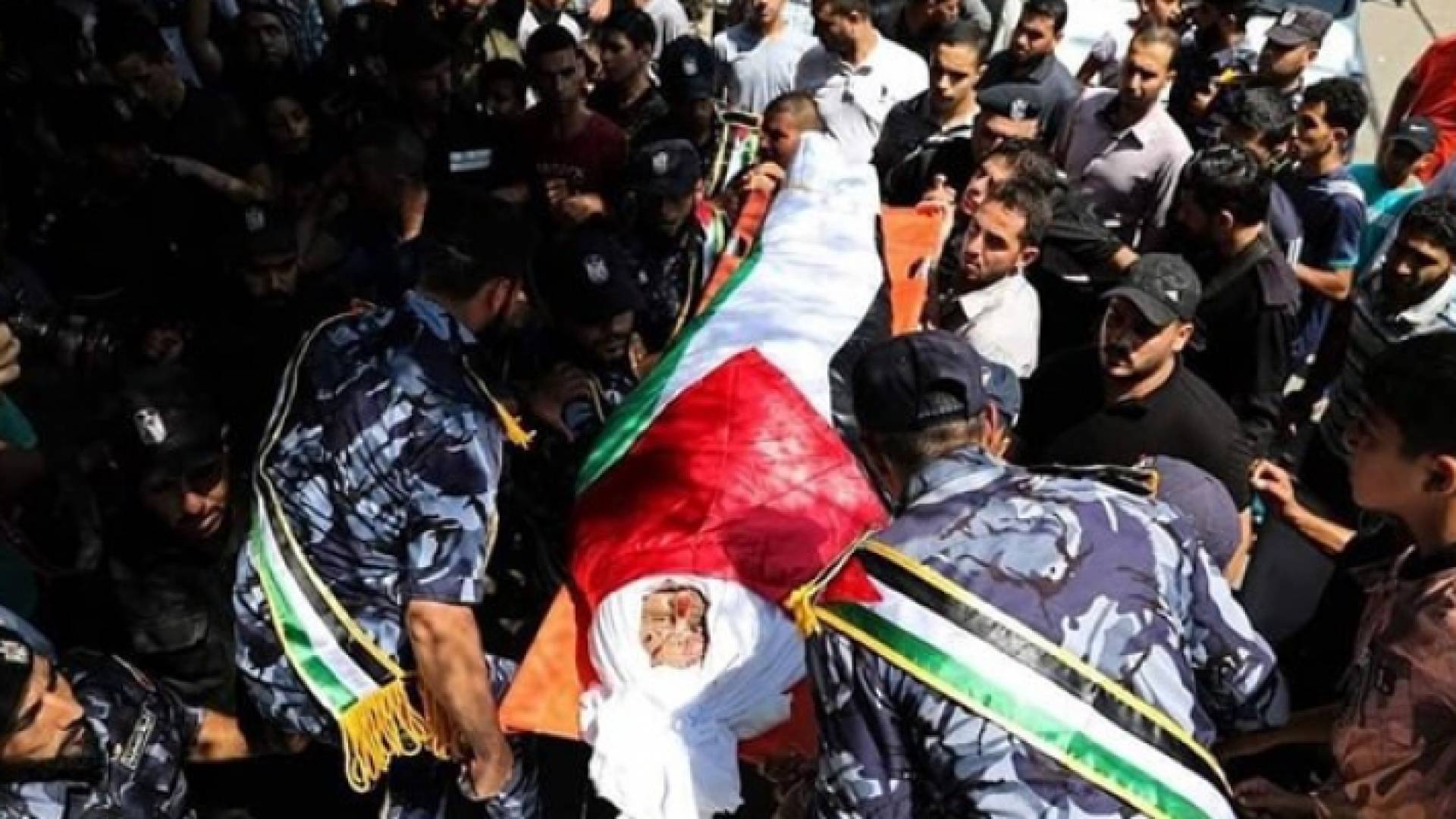 اهالي غزة يشيعون ضحايا التفجيرين