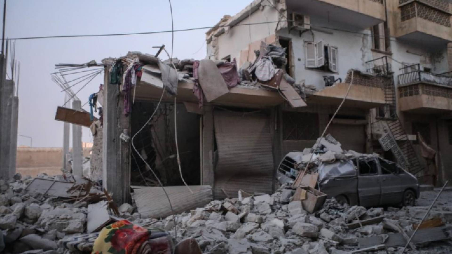 اثار القصف في إدلب