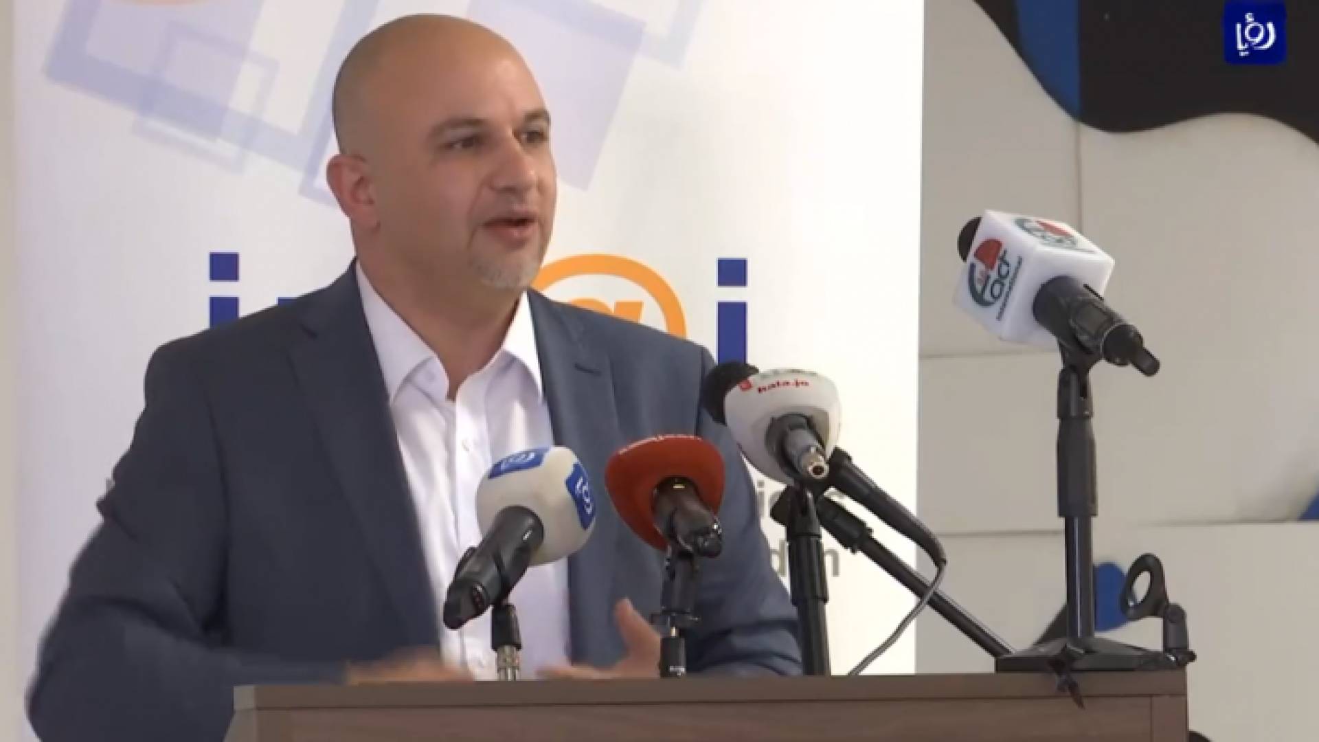 وزير الإتصالات وتكنولوجيا المعلومات مثنى غرايبة