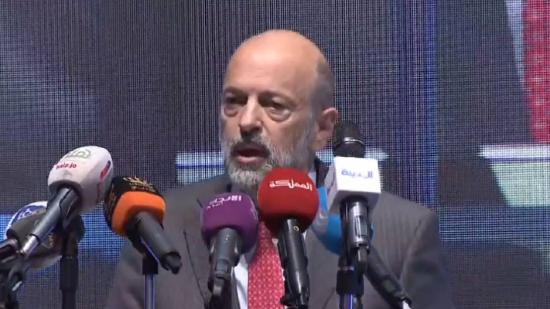 رئيس الوزراء الدكتور عمر الرزاز