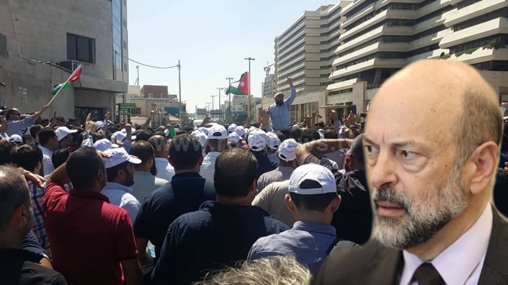 الرزاز واعتصام المعلمين