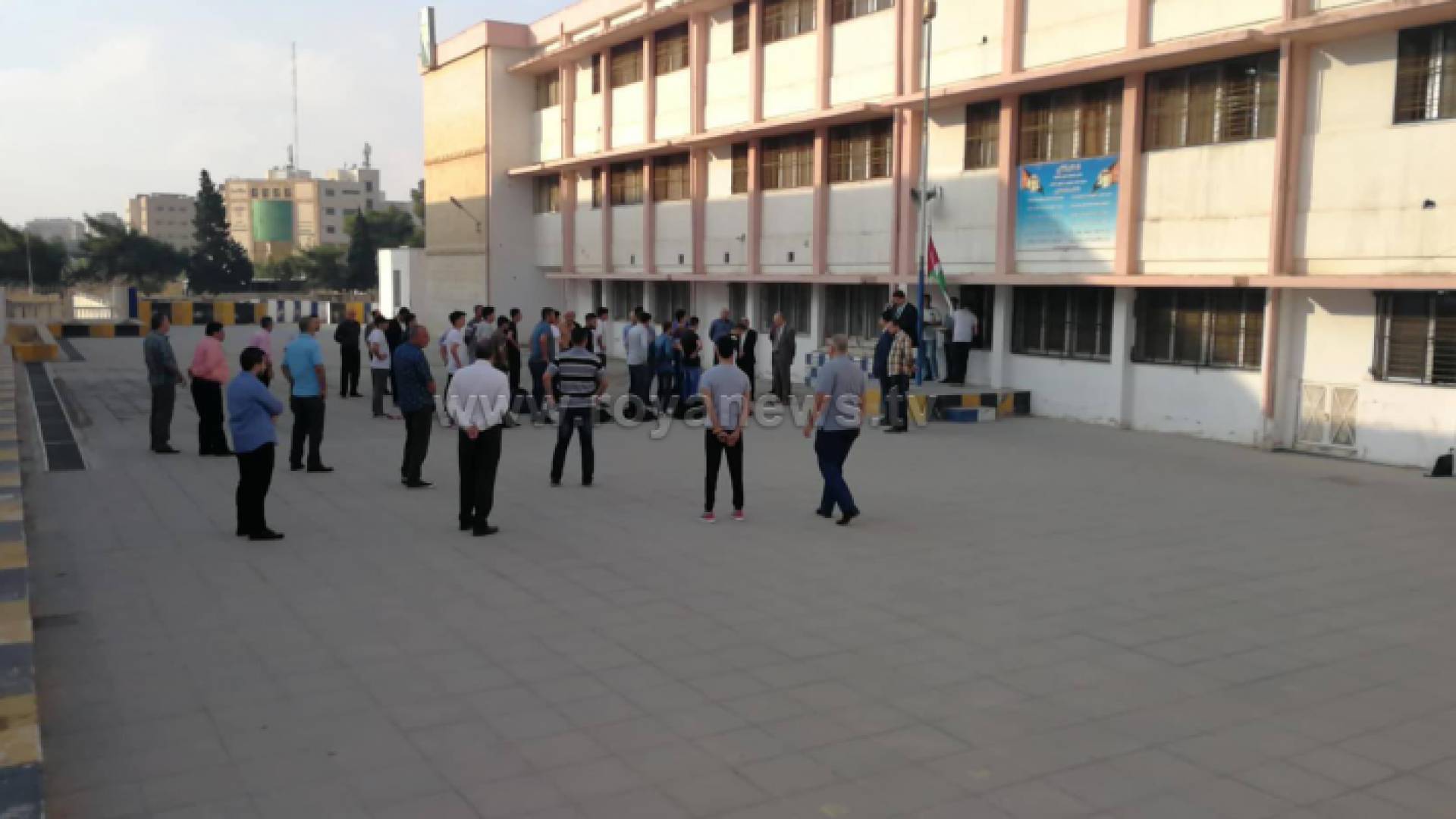 اضراب معلمات في مدرسة بمدينة اربد