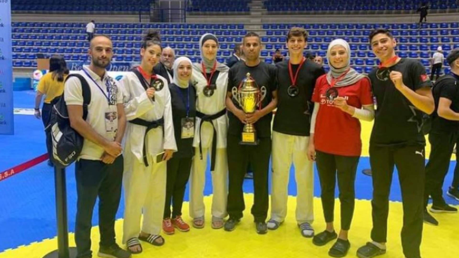 منتخبنا الوطني للتايكواندو يحصد 5 ميداليات ذهبية في بطولة بيروت