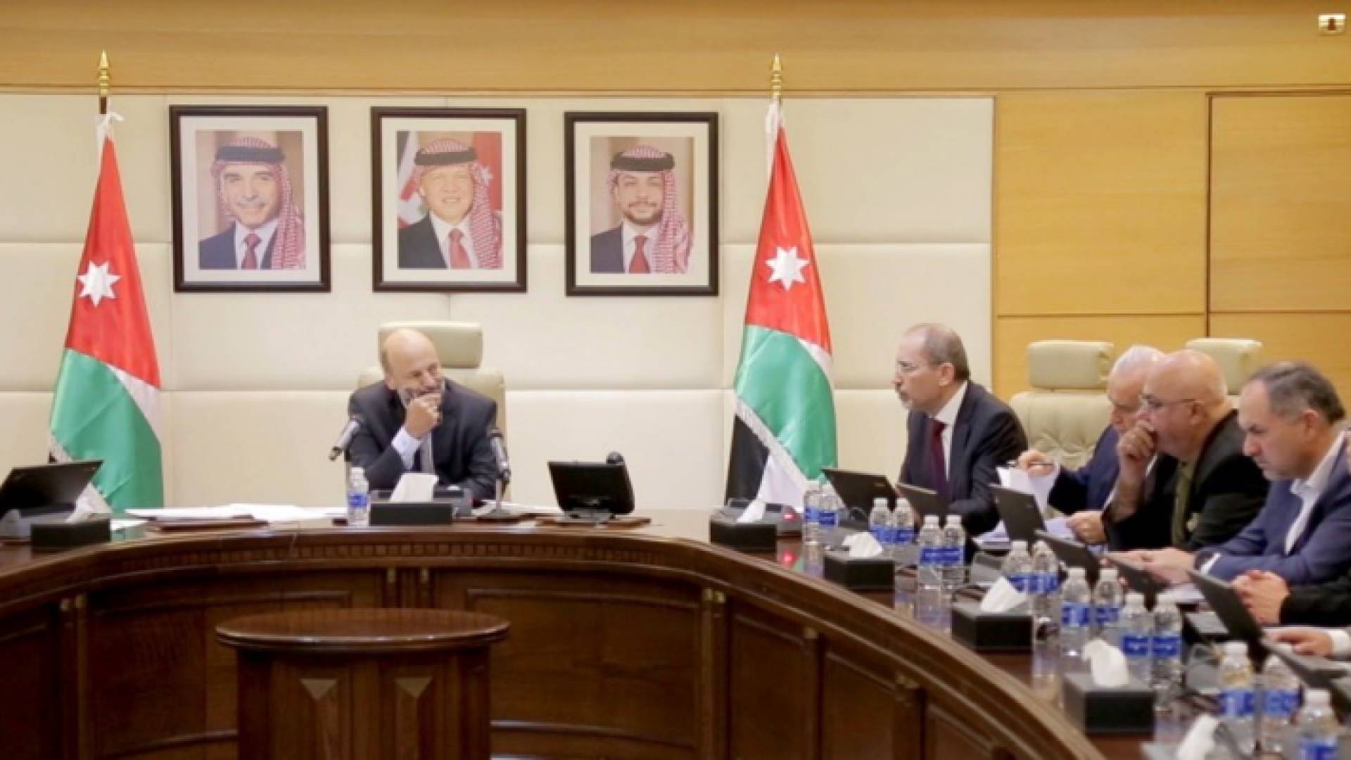 مجلس الوزراء