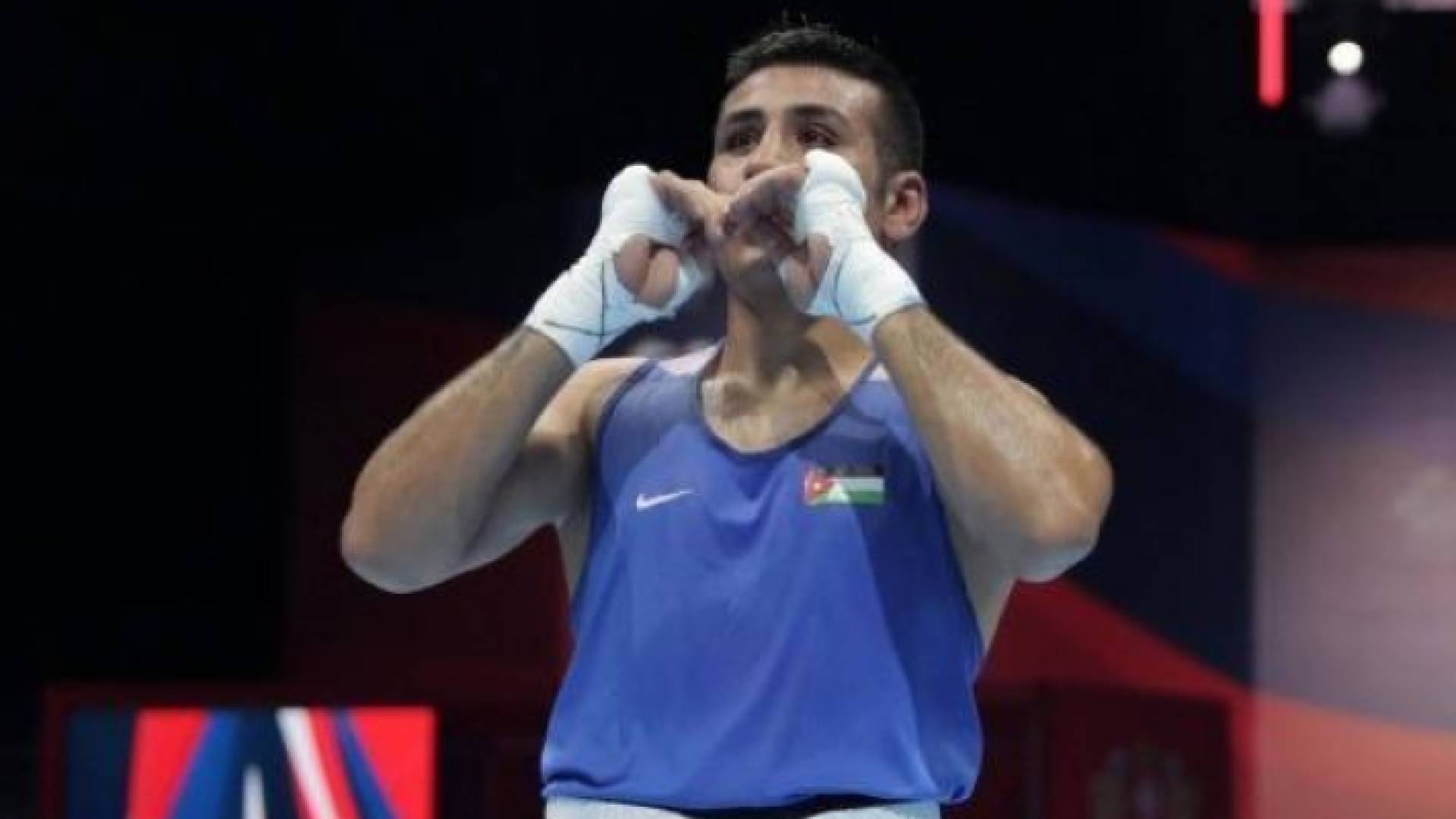 الملاكم الأردني حسين عشيش