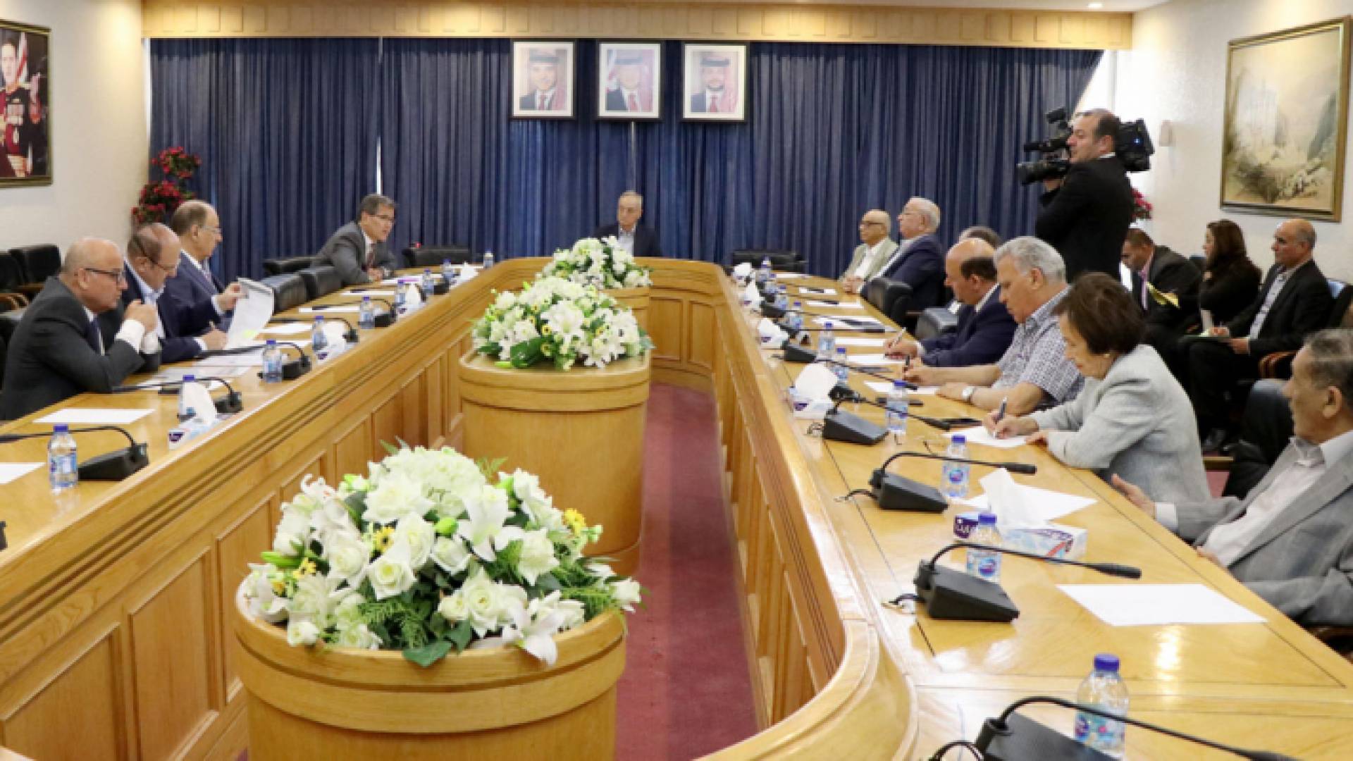 "مالية الأعيان" تلتقي رئيس بعثة صندوق النقد الدولي