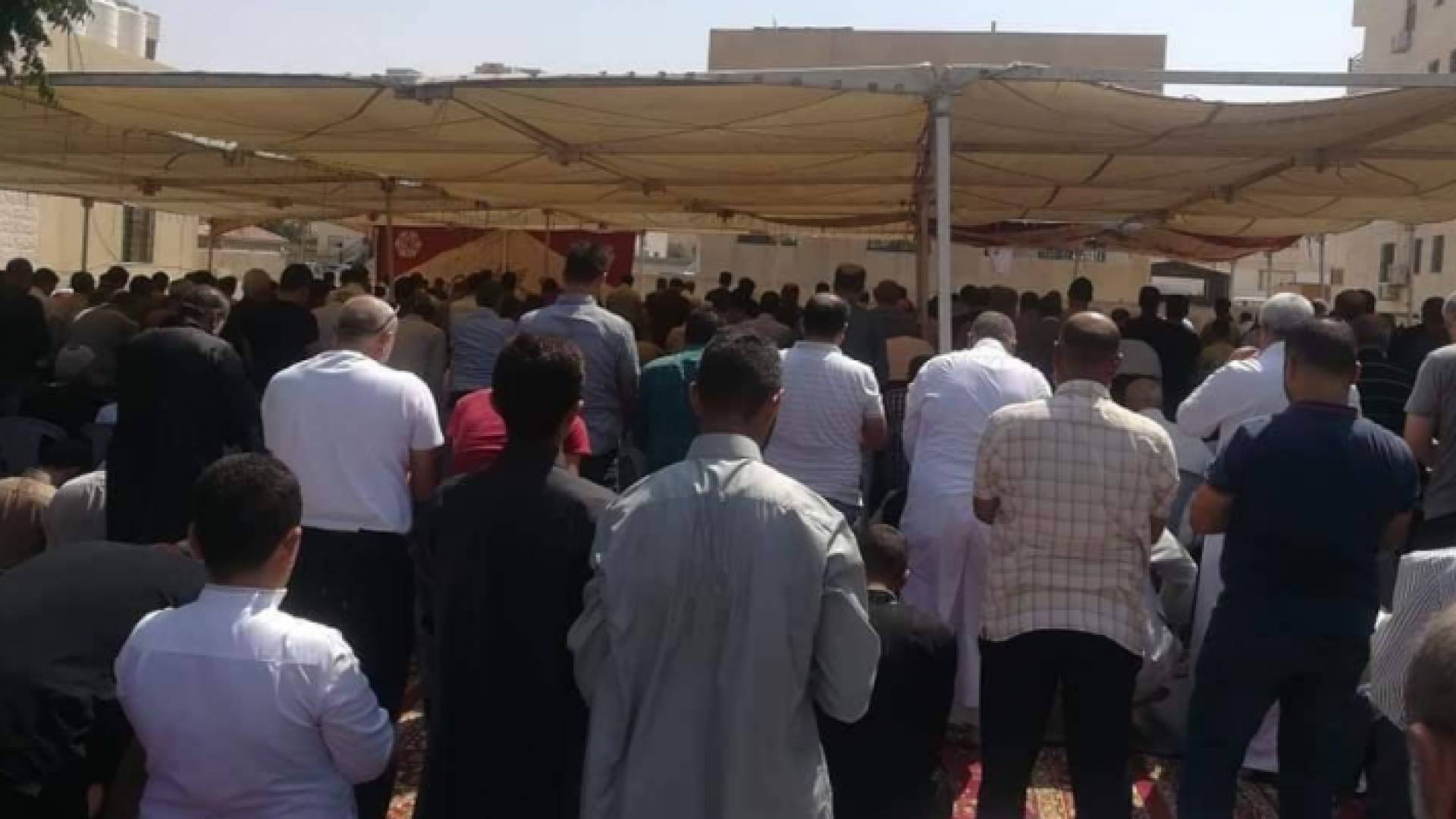 تشيع جثمان طبيب الفقراء الدكتور رضوان السعد