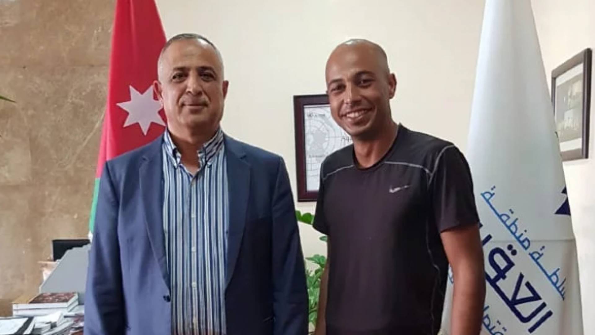 رئيس مجلس المفوضين المهندس نايف احمد بخيت في العقبة اليوم الرحالة المغربي غلام ياسين